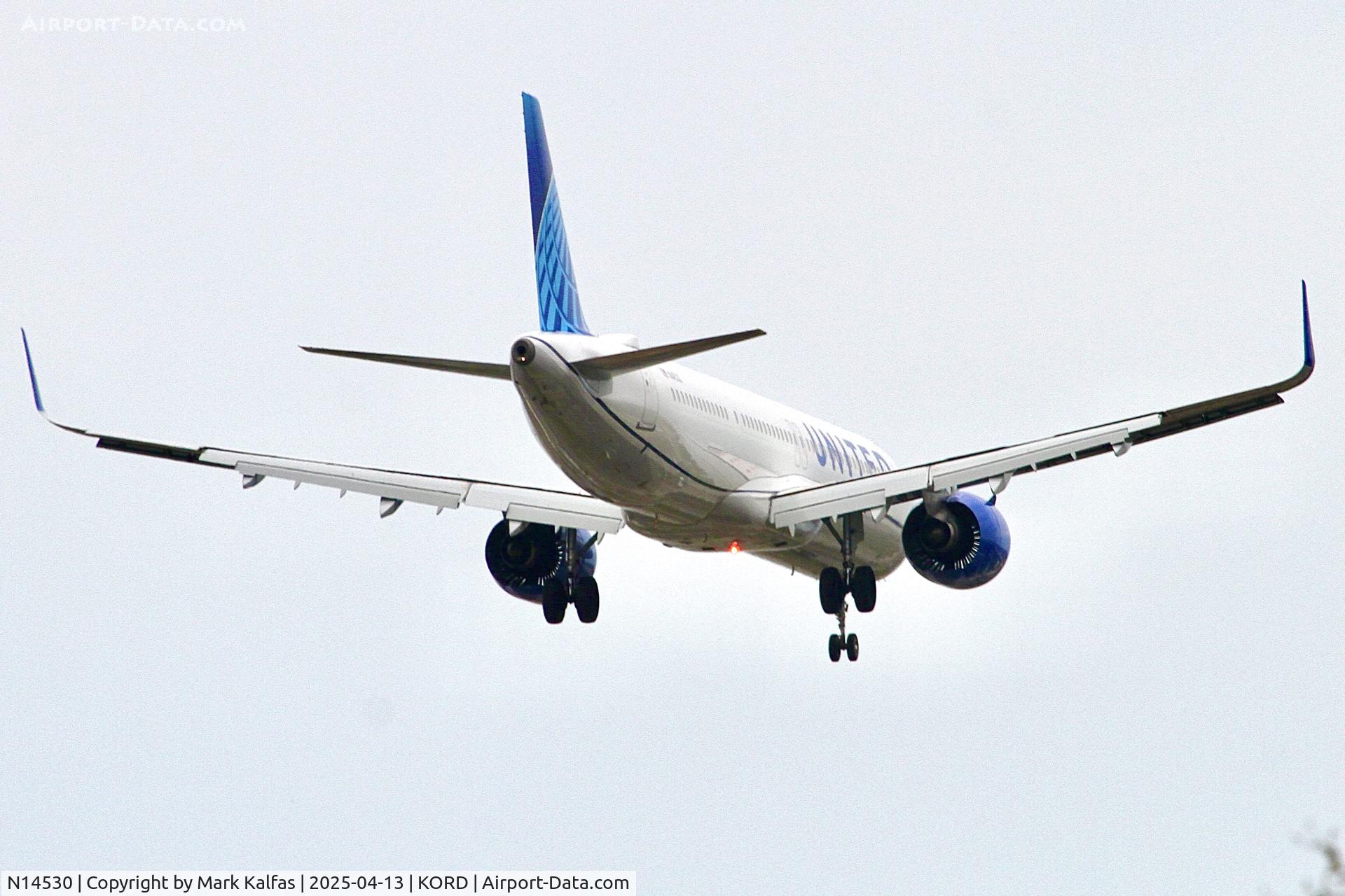 N14530, 2024 Airbus Airbus A321-271NX C/N 12218, A21N United Airlines Airbus A321-271NX N14530 10R approach KORD
