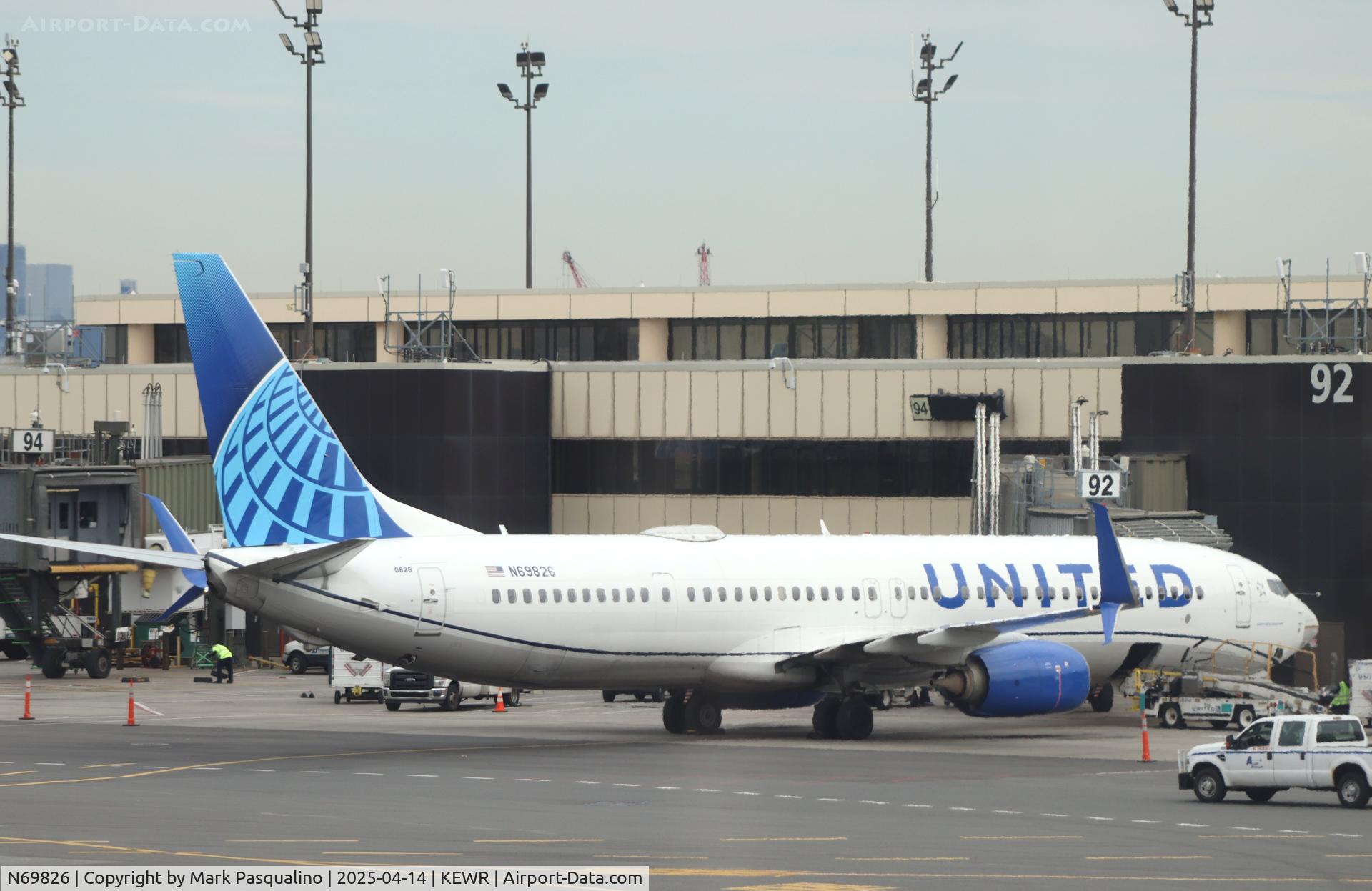 N69826, 2014 Boeing 737-924/ER C/N 42180, Boeing 737-924/ER
