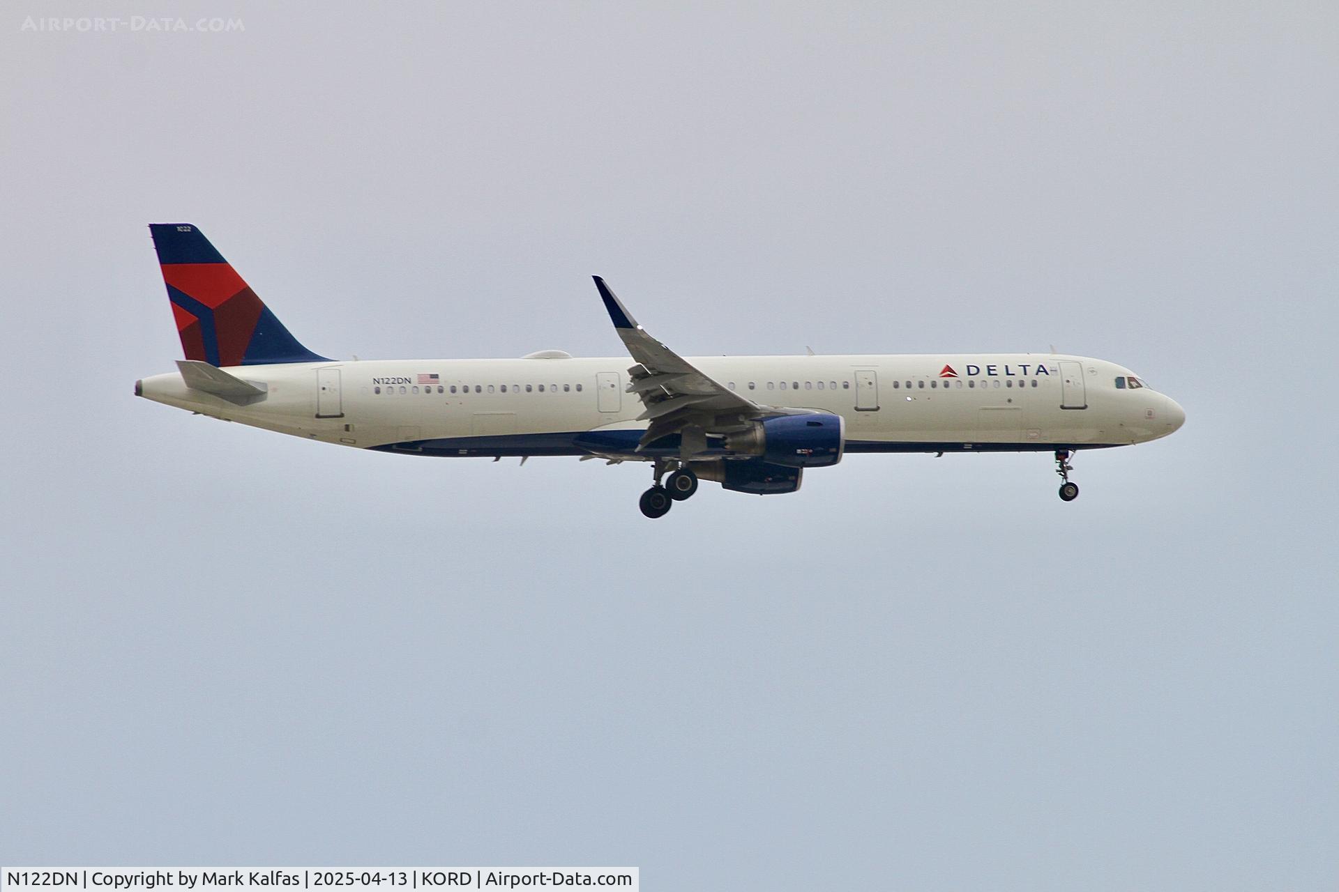 N122DN, 2021 Airbus A321-211 C/N 10183, A321 Delta Airlines Airbus A321-211, N122DN arriving 10C KORD