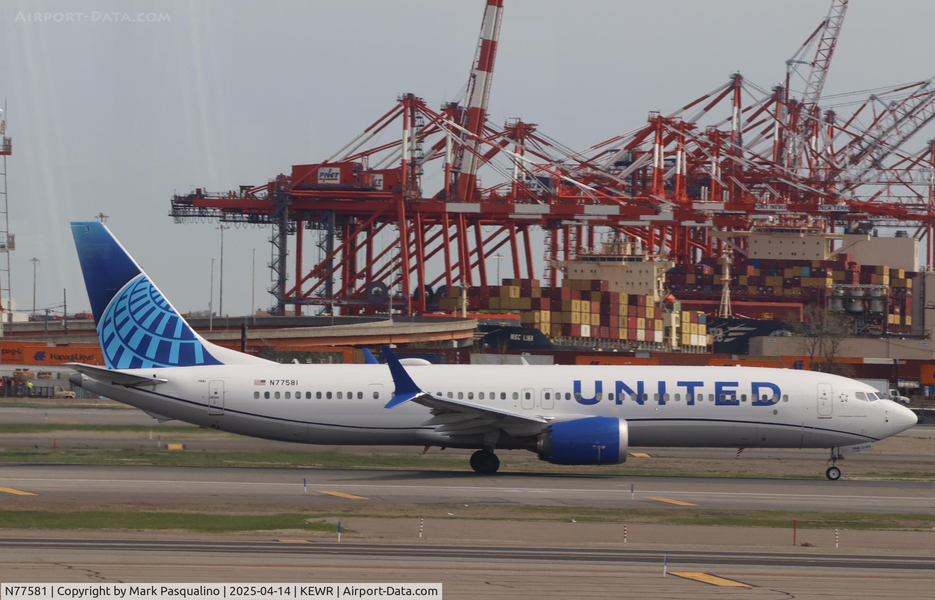 N77581, 2024 Boeing 737-9 MAX C/N 43522, Boeing 737-9 MAX