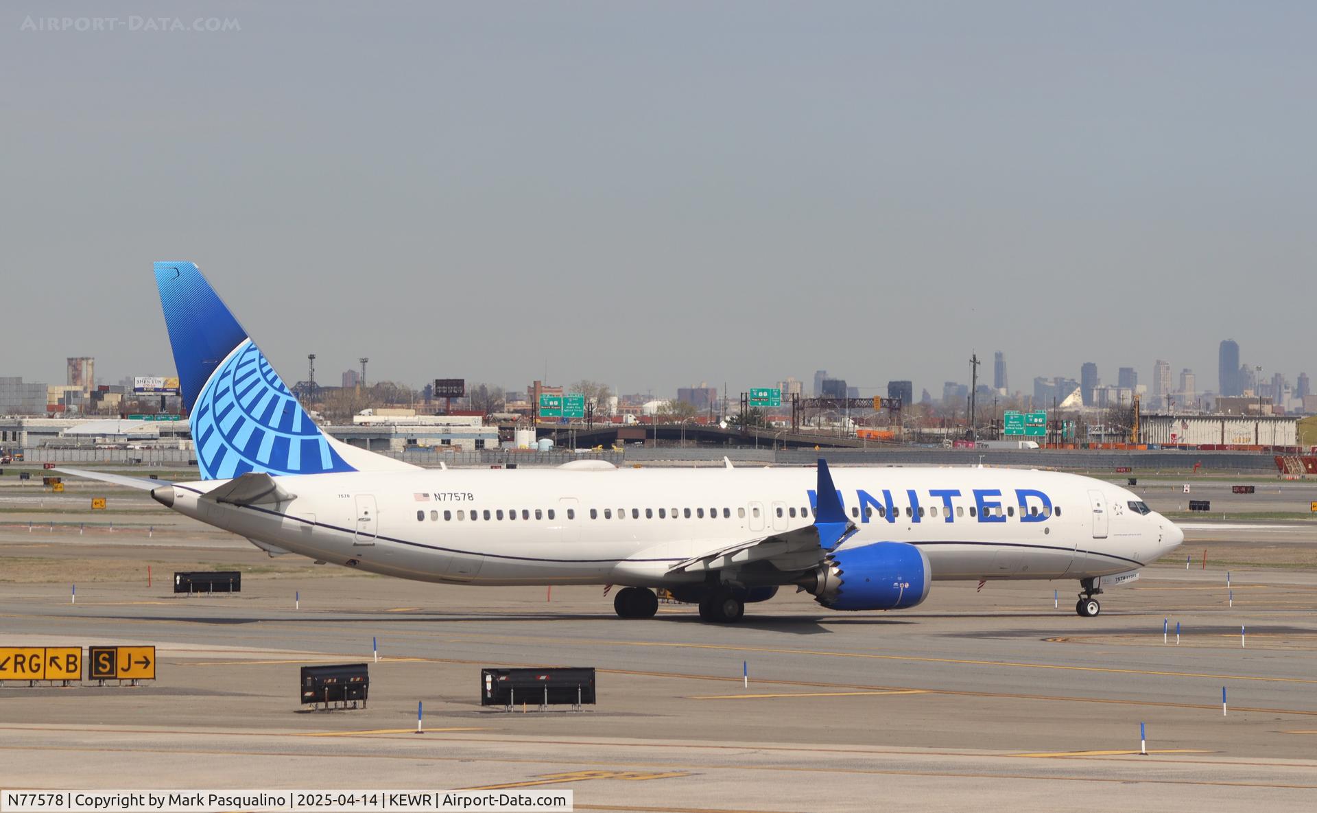 N77578, 2023 Boeing 737-9 MAX C/N 67613, Boeing 737-9 MAX