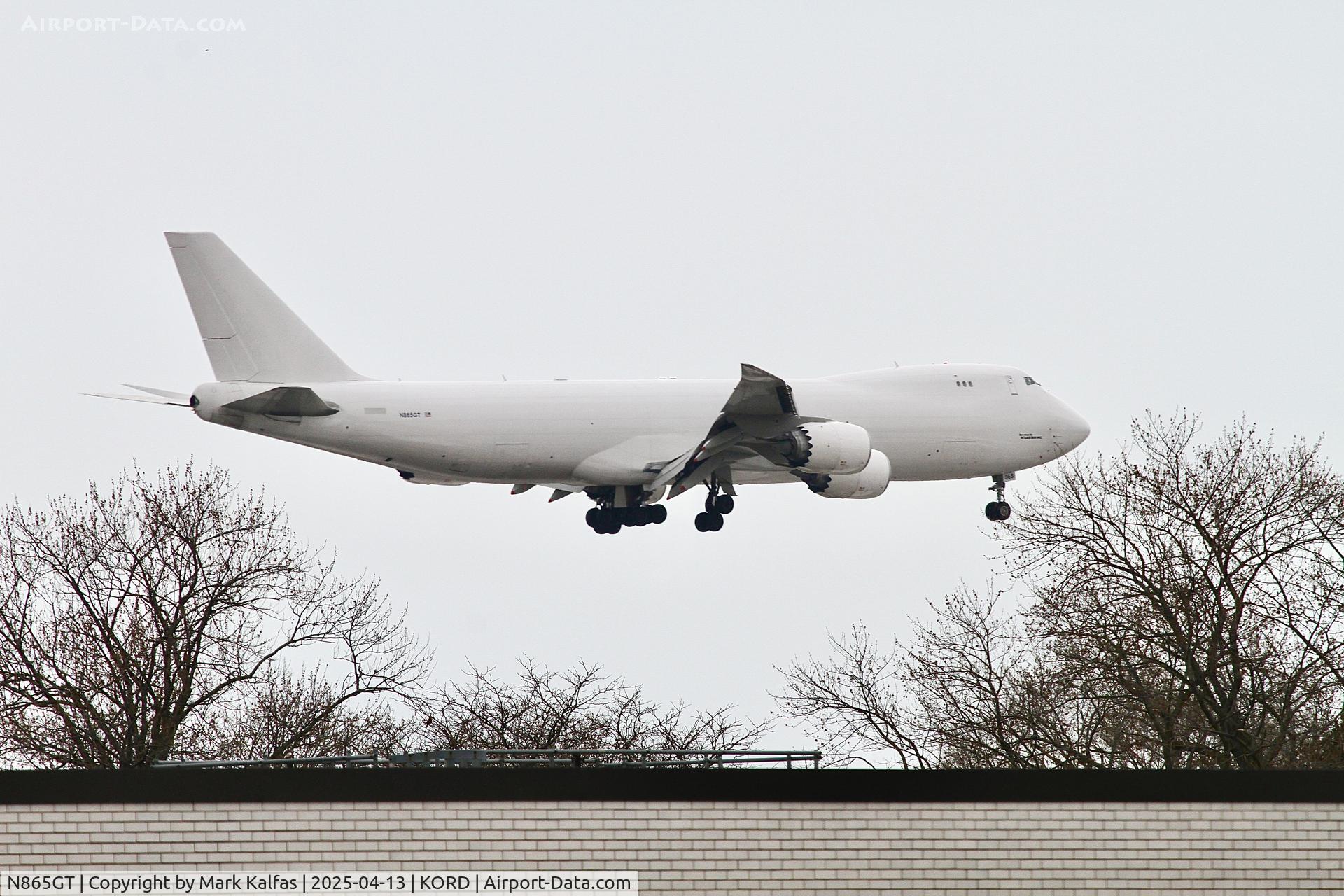 N865GT, 2014 Boeing 747-83QF C/N 60118, B748 Altas Air Boeing 747-83QF, N865GT arriving on 10C KORD.