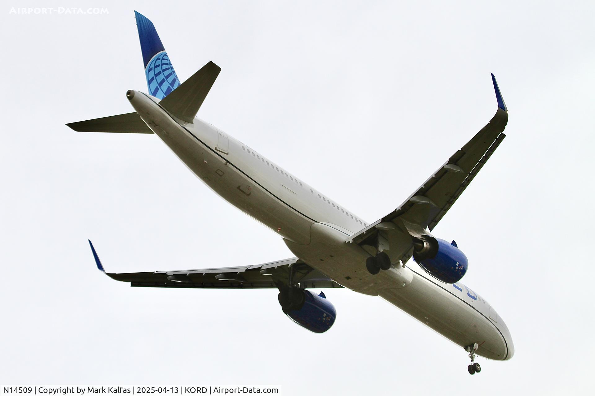 N14509, 2024 Airbus A321-271 NX C/N 11901, A21N United Airlines Airbus A321-271NX N14509 10R approach KORD