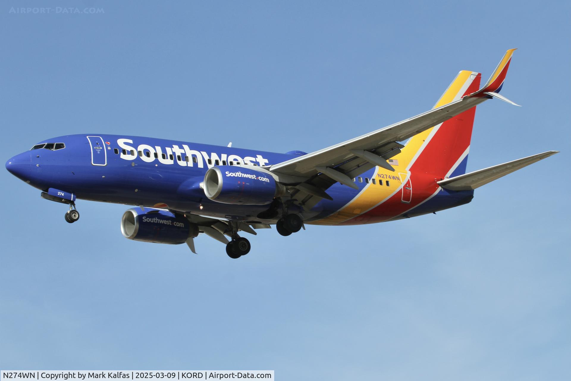 N274WN, 2007 Boeing 737-7H4 C/N 32529, B737 Southwest Boeing 737-7H4 N274WN arriving 28C KORD