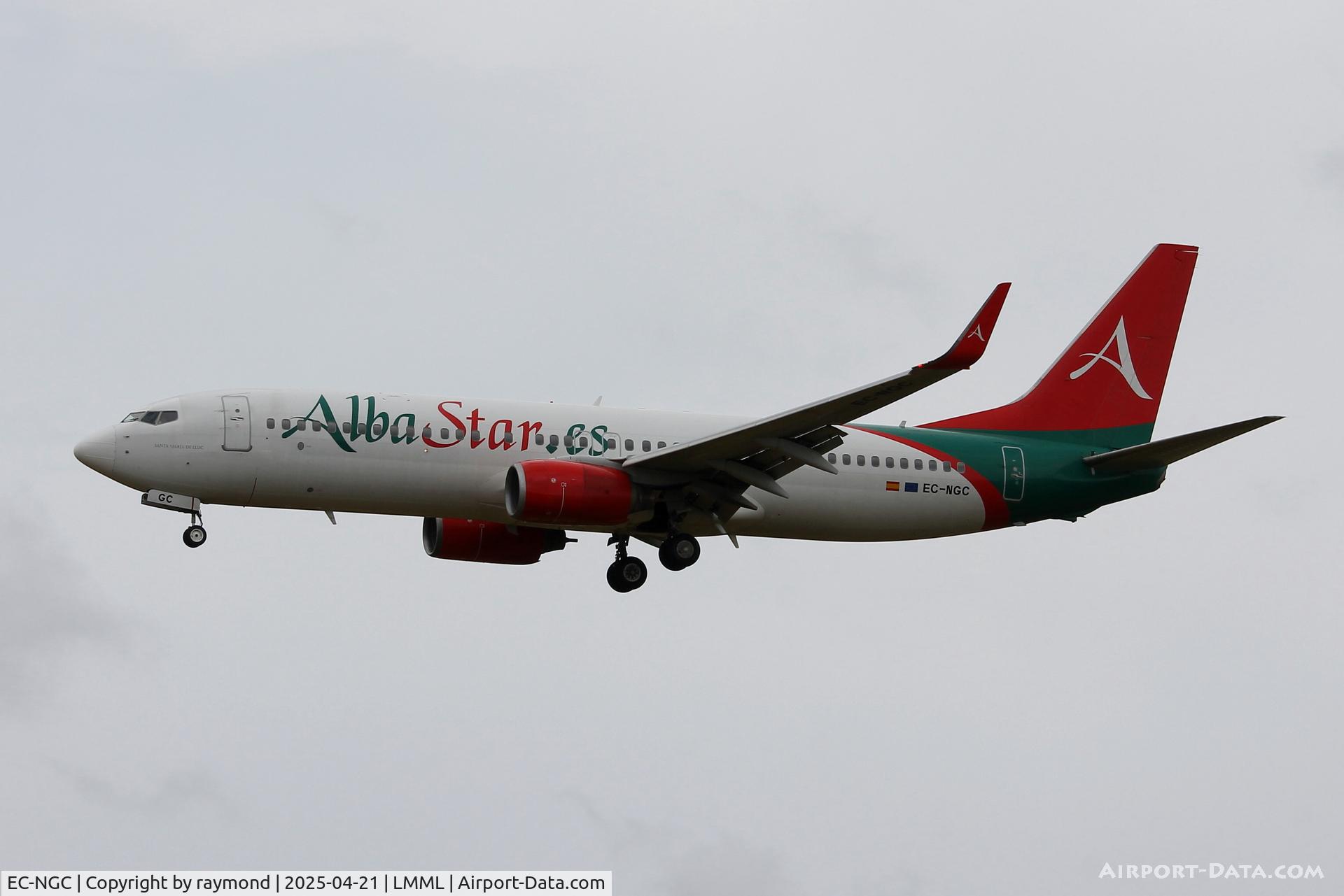 EC-NGC, 2000 Boeing 737-809 C/N 28236, Boeing 737-800 reg EC-NGC of Alba Star on finals RW31 Malta.