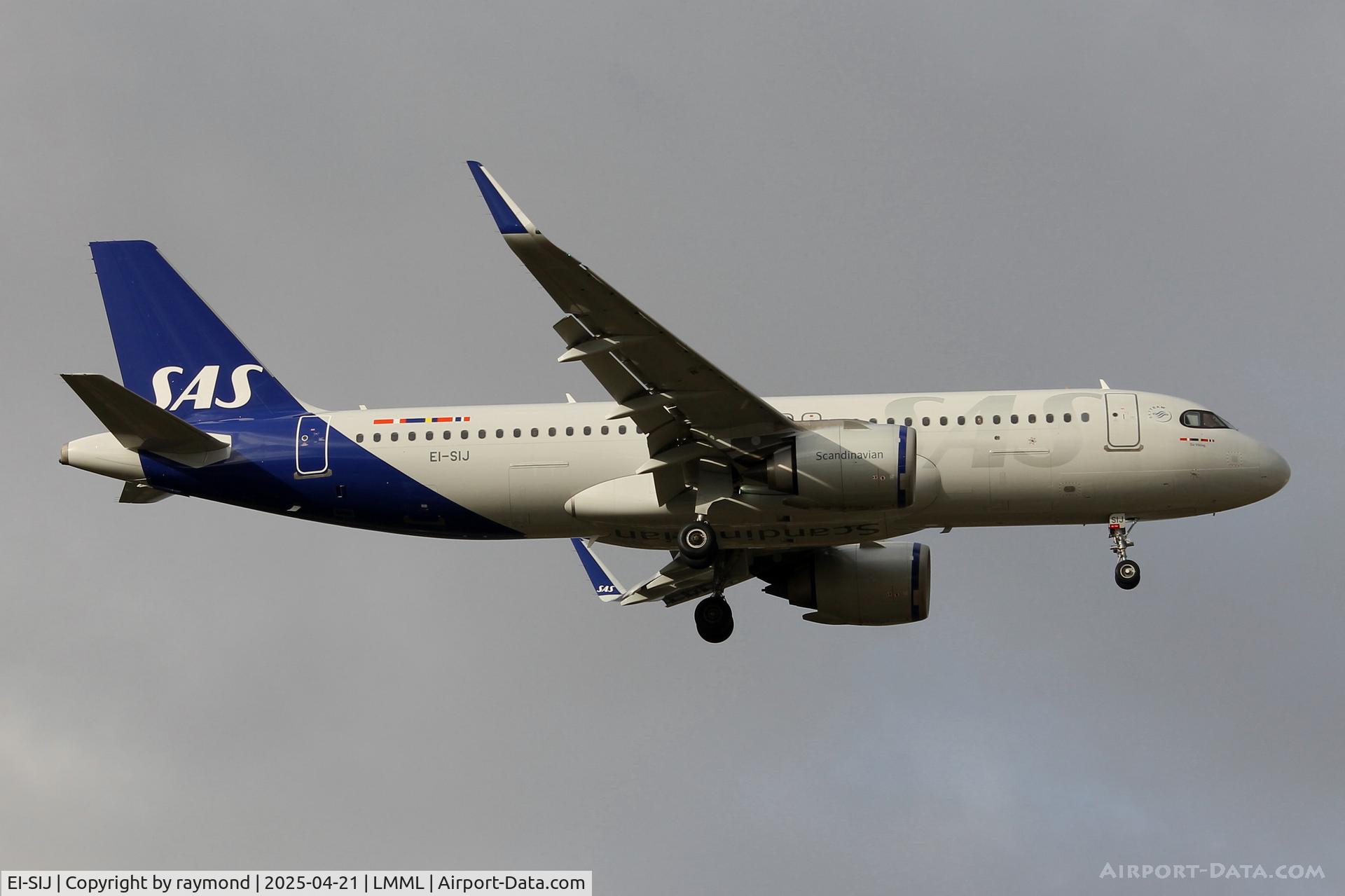 EI-SIJ, 2022 Airbus A320-251N C/N 10752, Airbus A320Neo reg EI-SIJ of Scandinavian Airline System (SAS) on short finals for RW13 Malta.
