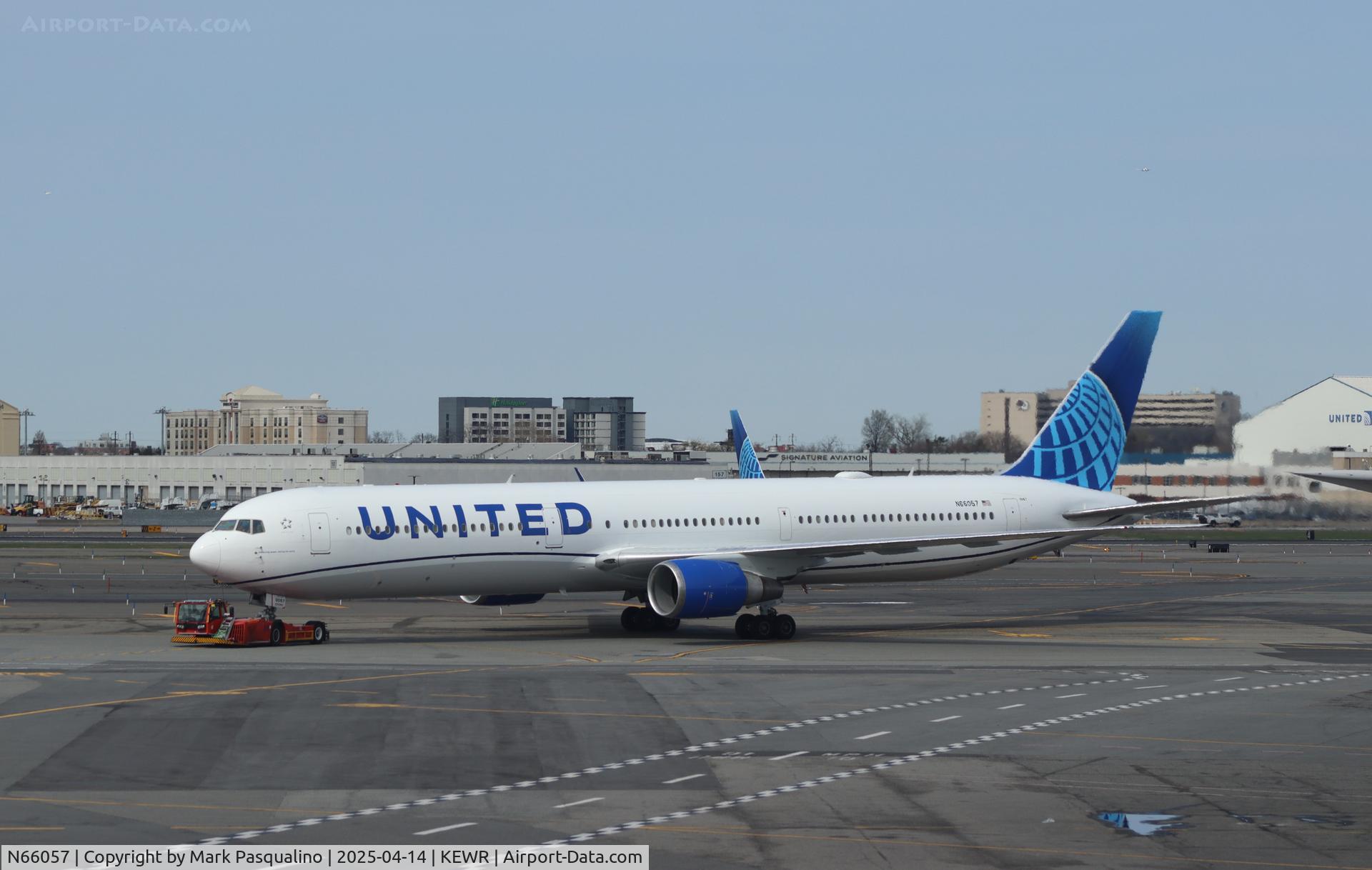 N66057, 2002 Boeing 767-424/ER C/N 29452, Boeing 767-424/ER