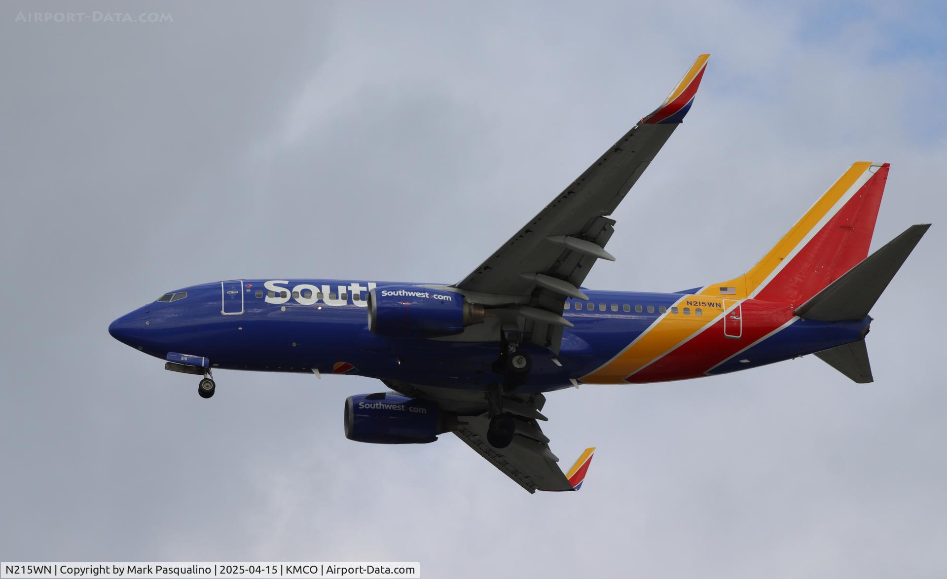 N215WN, 2005 Boeing 737-7H4 C/N 32487, Boeing 737-7H4