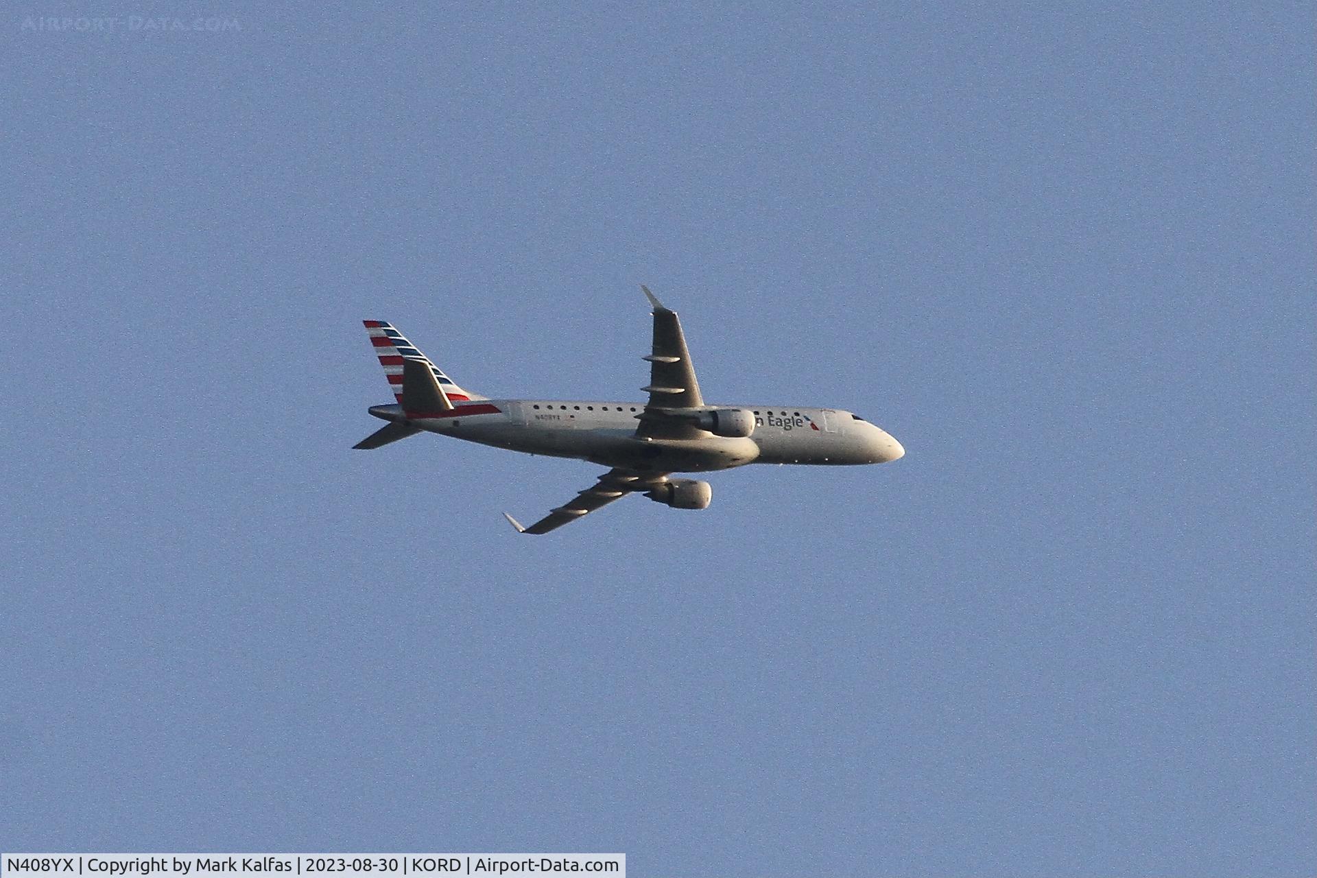 N408YX, 2013 Embraer 175LR (ERJ-170-200LR) C/N 17000371, E75L Envoy / American Eagle Embraer 175LR, N408YX on approach to KORD