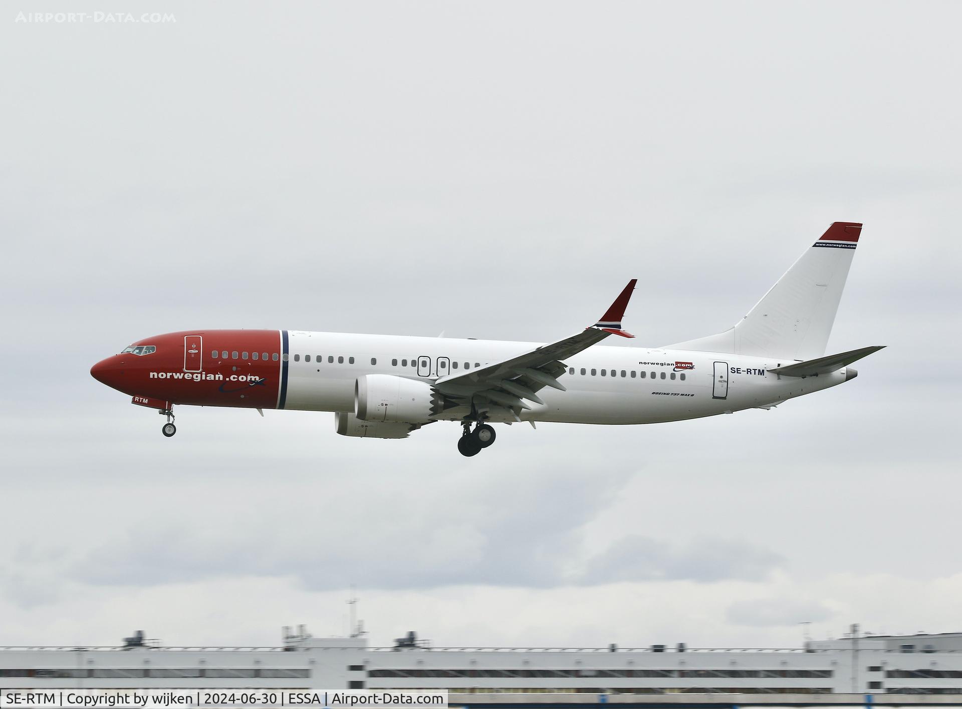 SE-RTM, Boeing 737-8 MAX C/N 62926 / 8763, Rwy 19L