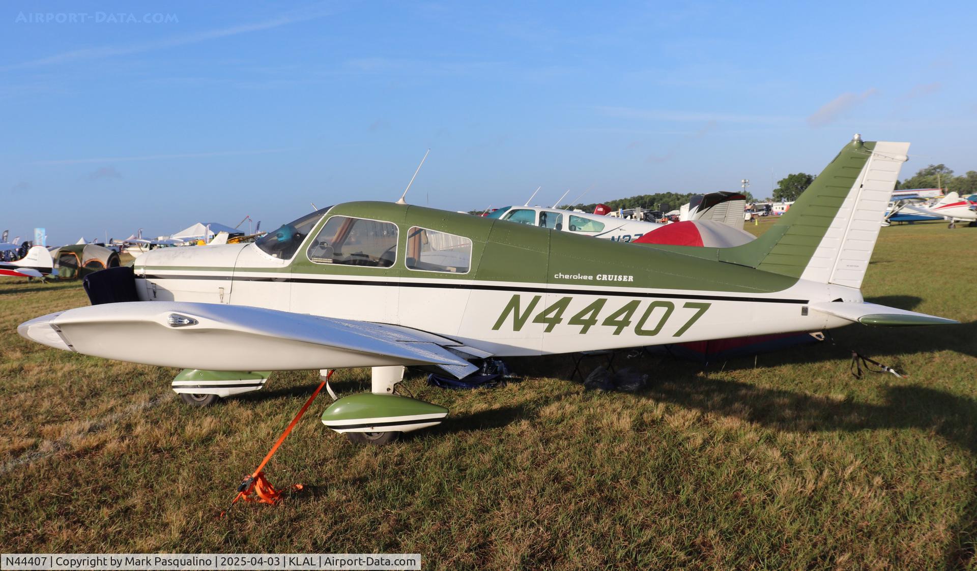 N44407, 1974 Piper PA-28-140 C/N 28-7425409, Piper PA-28-140