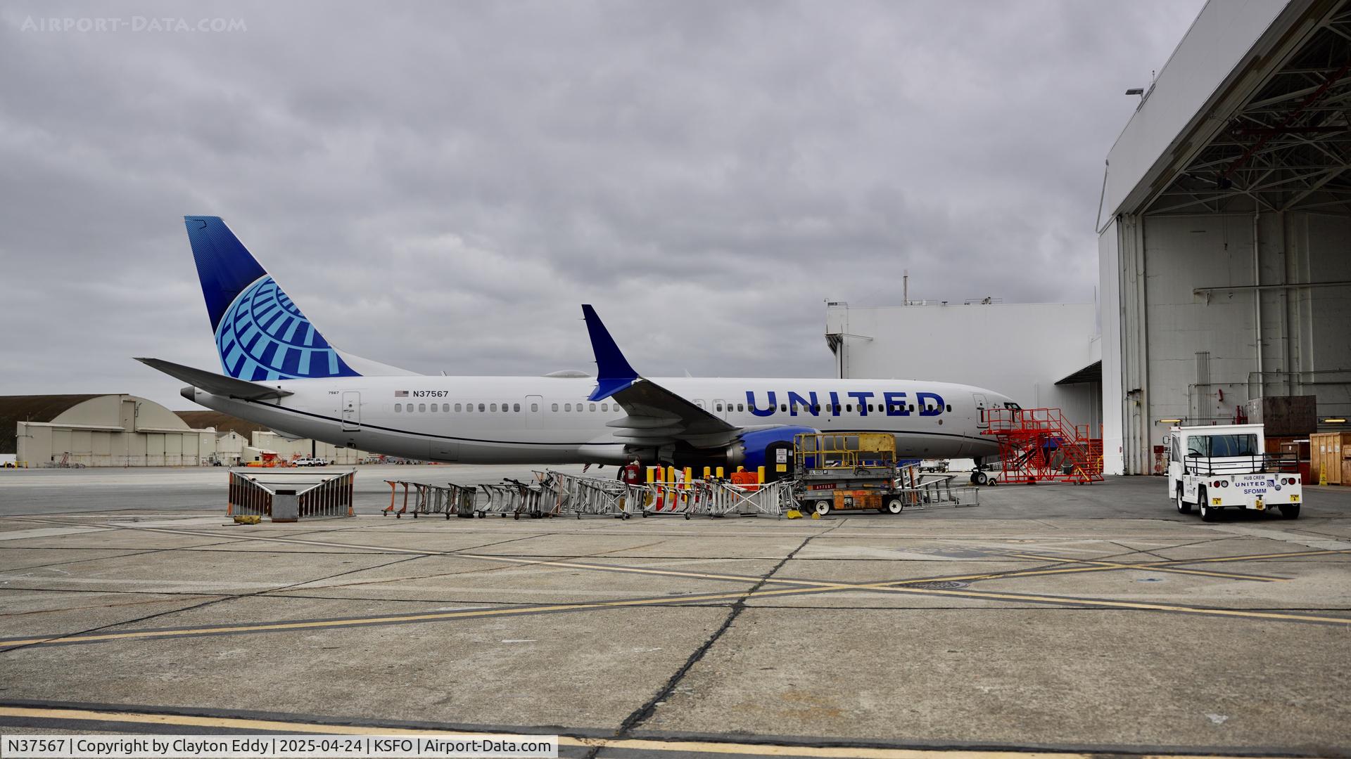N37567, 2023 Boeing 737-9 MAX C/N 67190, SFO 2025