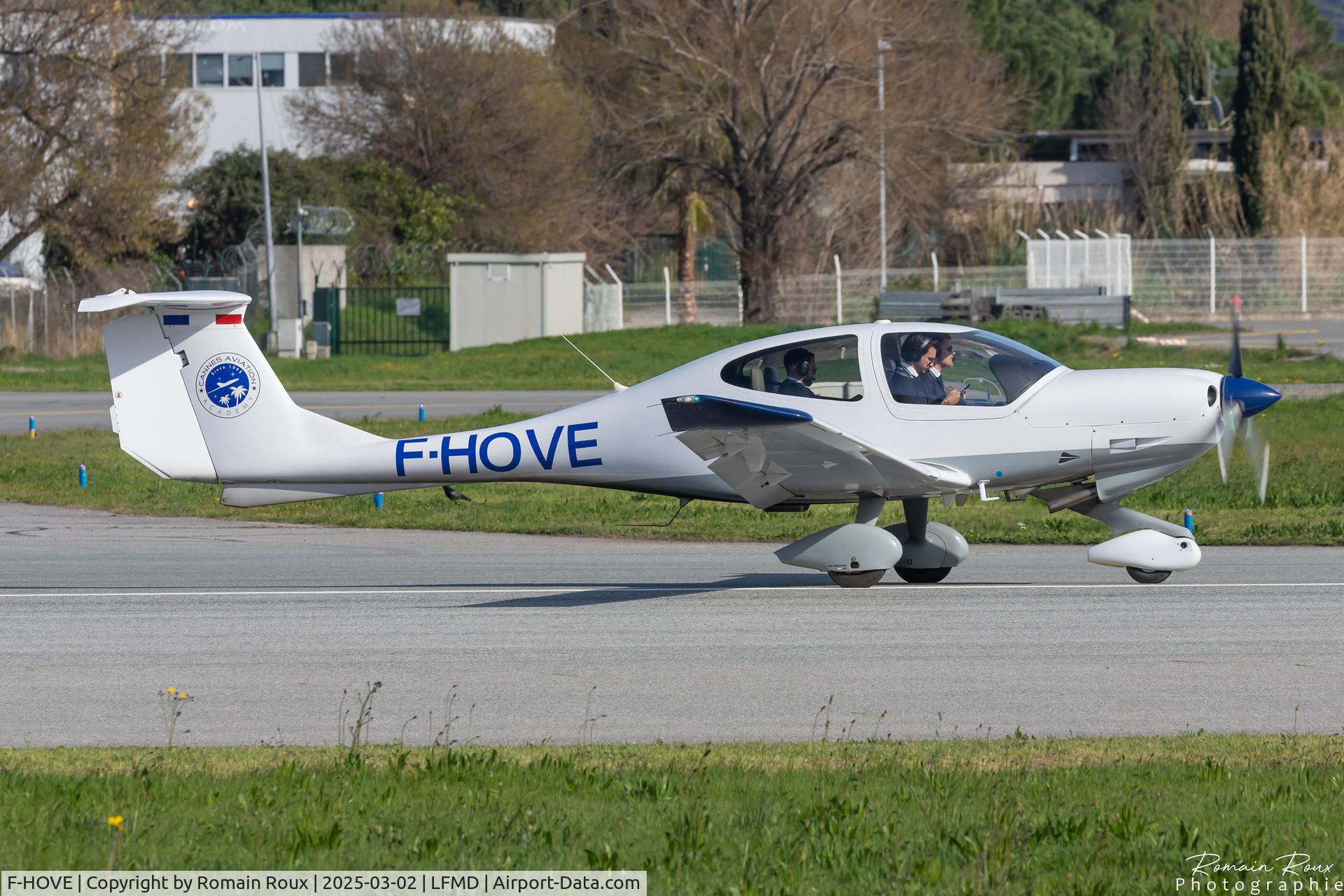 F-HOVE, 2007 Diamond DA-40D Diamond Star Diamond Star C/N D4.315, Take off
