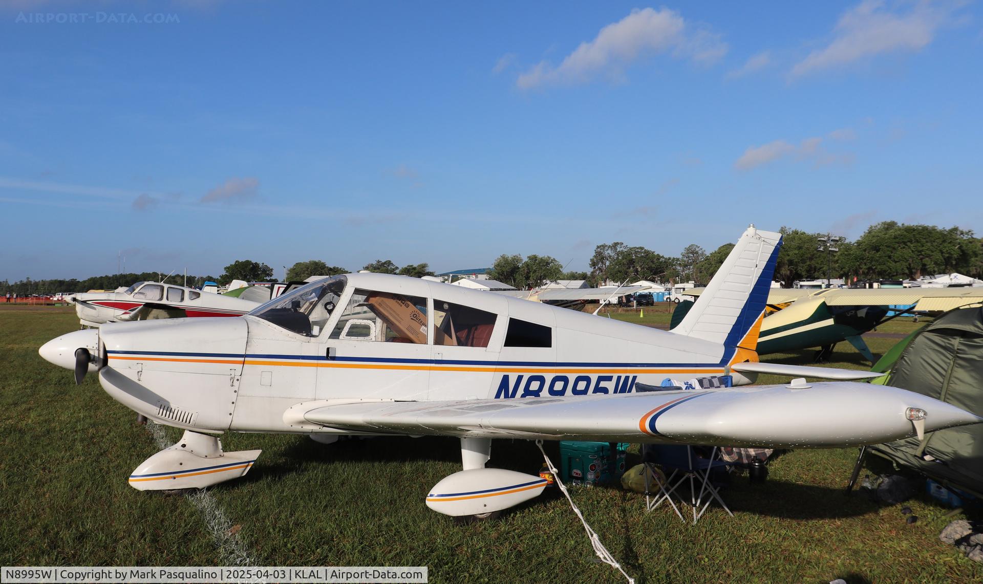N8995W, 1964 Piper PA-28-235 C/N 28-10576, Piper PA-28-235