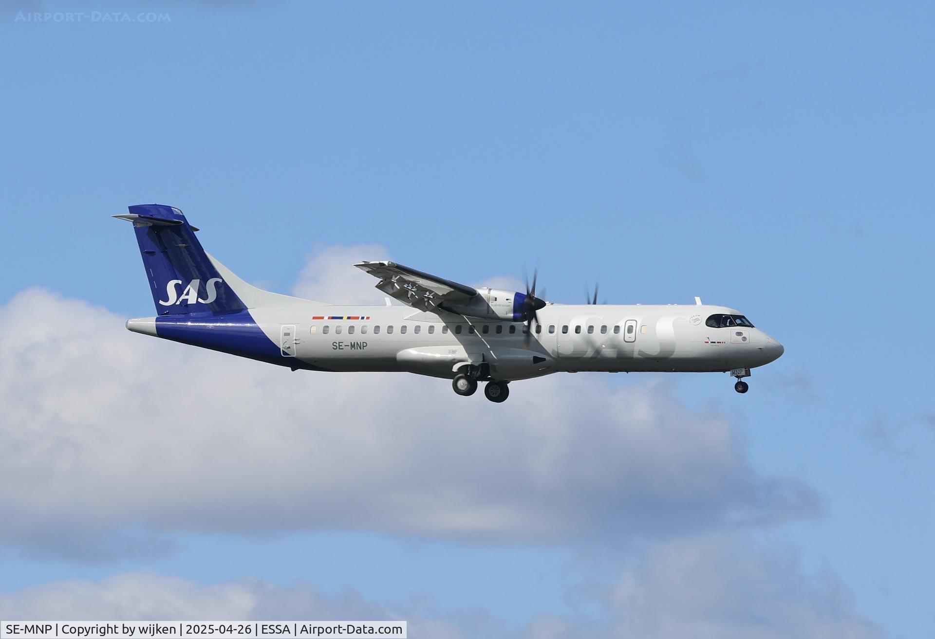 SE-MNP, 2015 ATR 72-600 C/N 1254, Rwy 01L