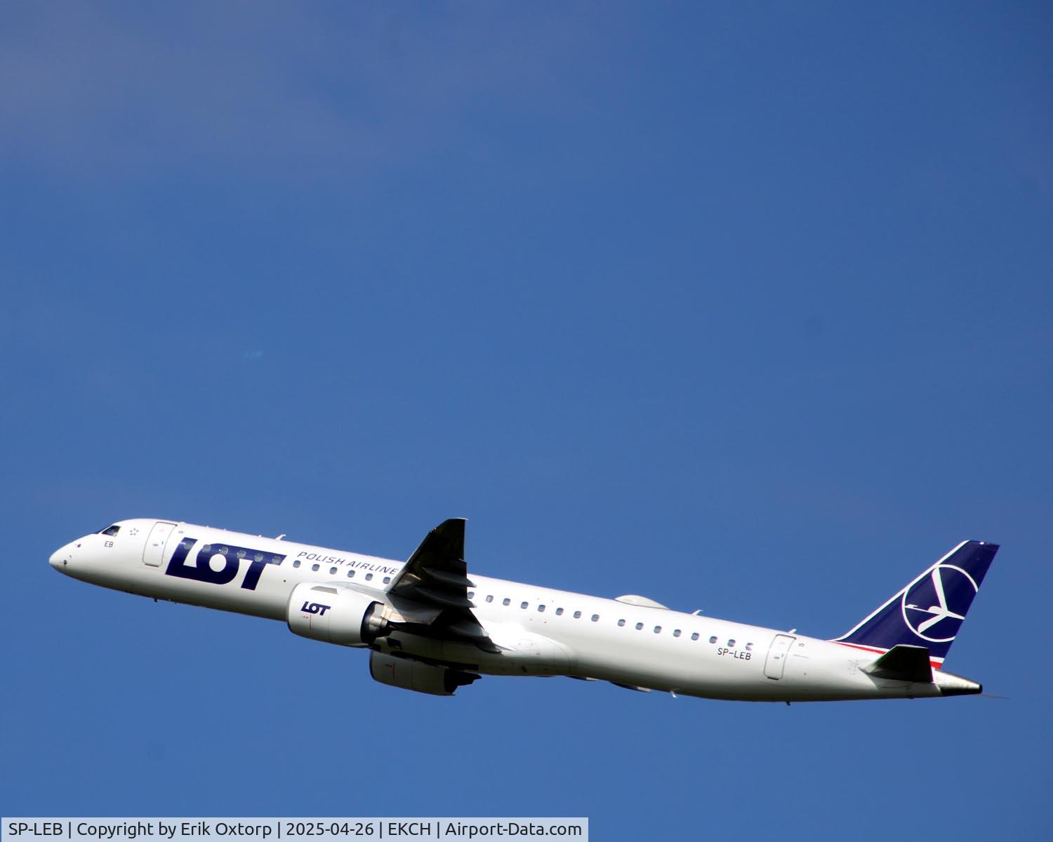 SP-LEB, 2024 Embraer E195-E2 C/N 19020125, SP-LEB takeoff rw 22R