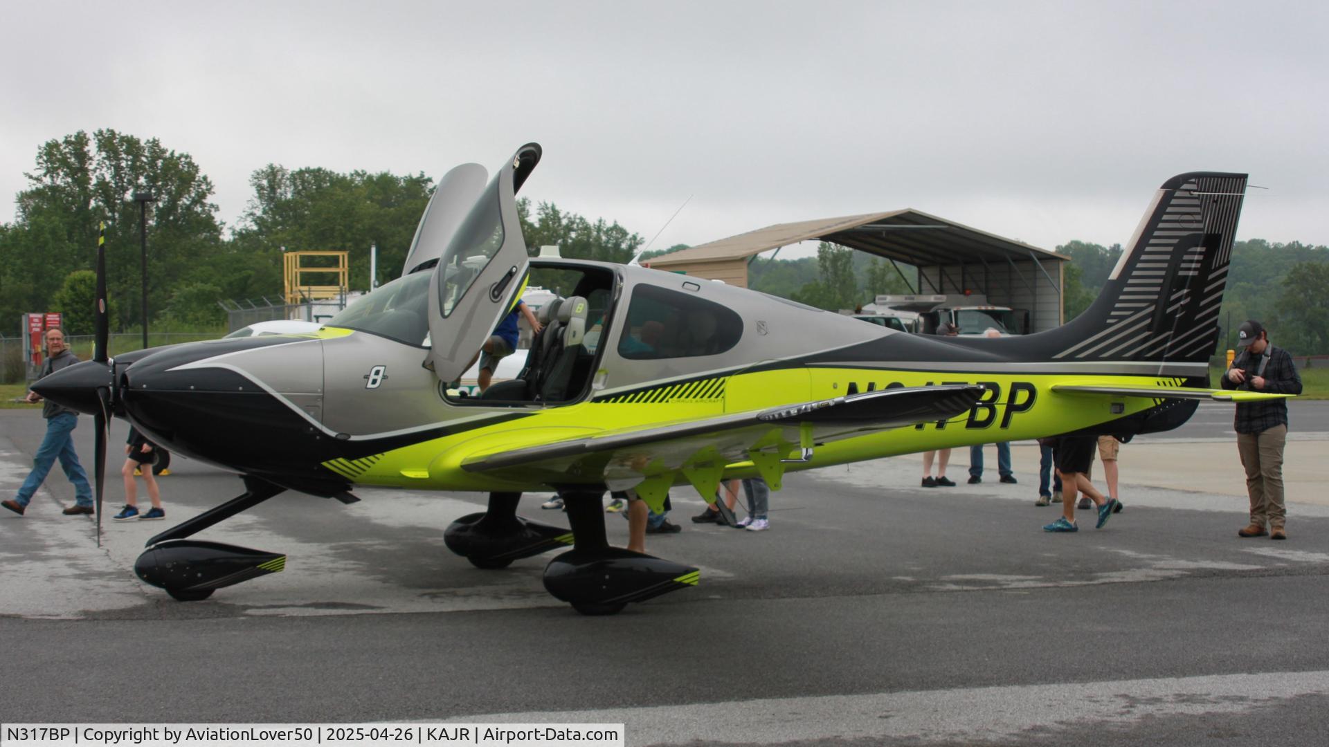 N317BP, Cirrus SR-22T C/N 2268, SR22T