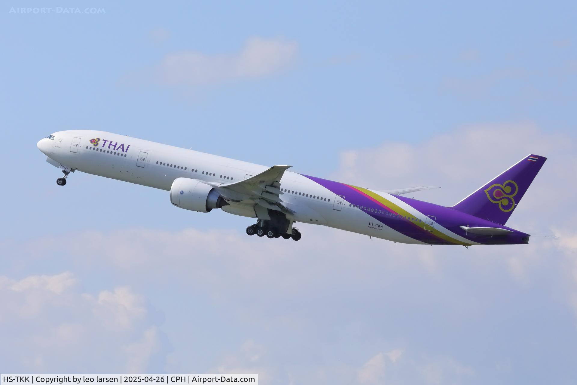 HS-TKK, 2012 Boeing 777-3AL/ER C/N 41520, Copenhagen T/O R-22R 26.4.2025
