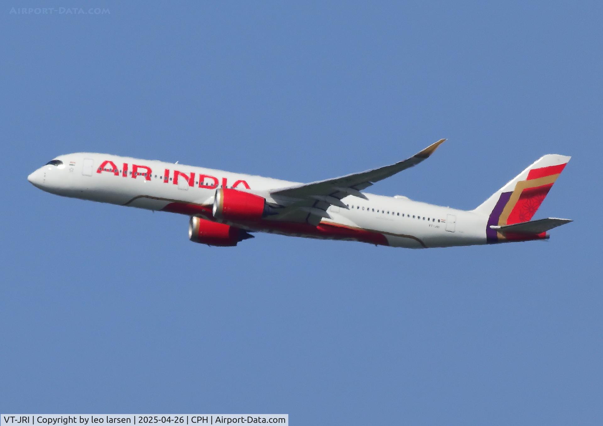 VT-JRI, 2023 Airbus A350-941 C/N 594, Copenhagen 26.4.2025