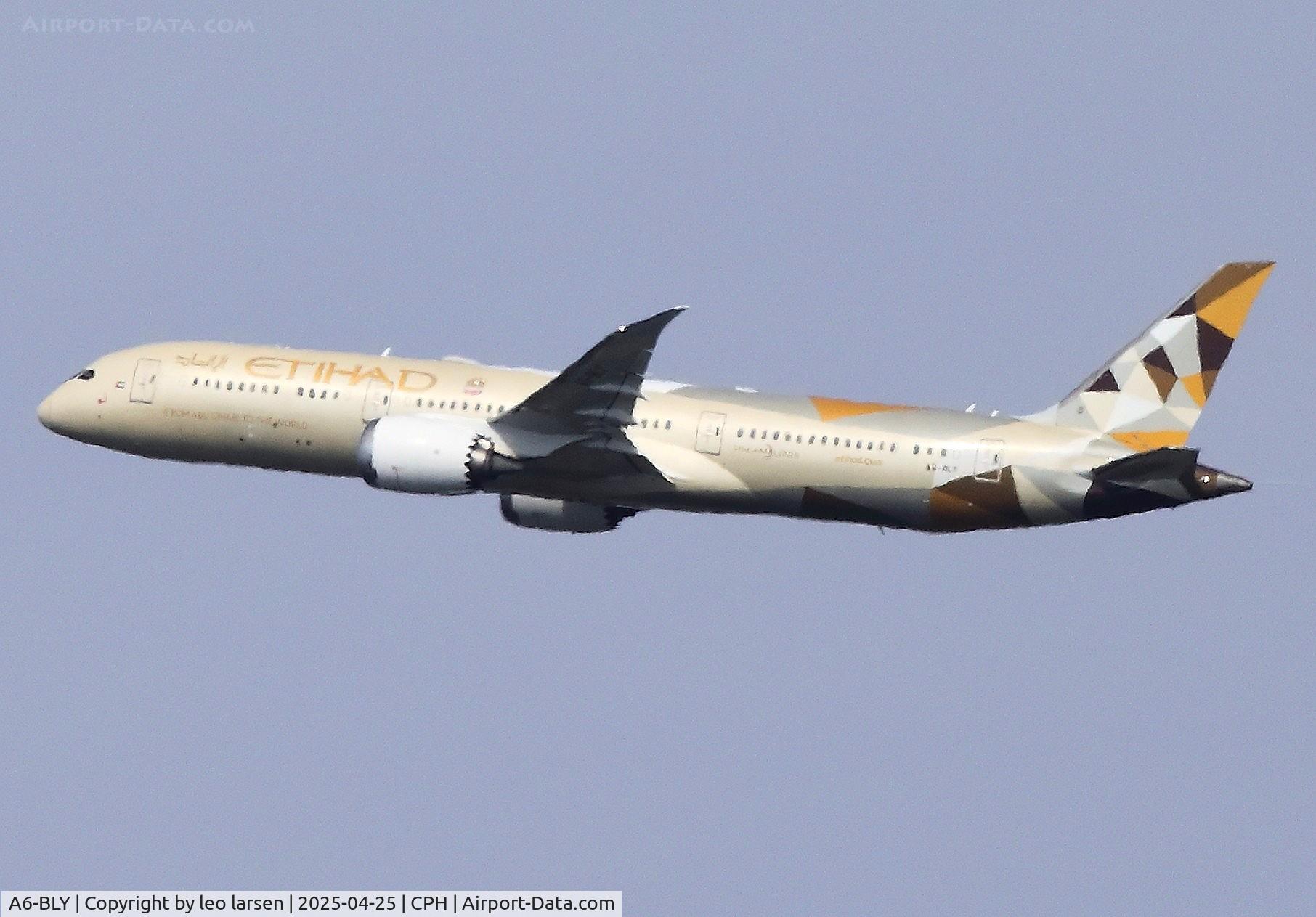 A6-BLY, 2019 Boeing 787-9 Dreamliner Dreamliner C/N 39679, Copenhagen 25.4.2025