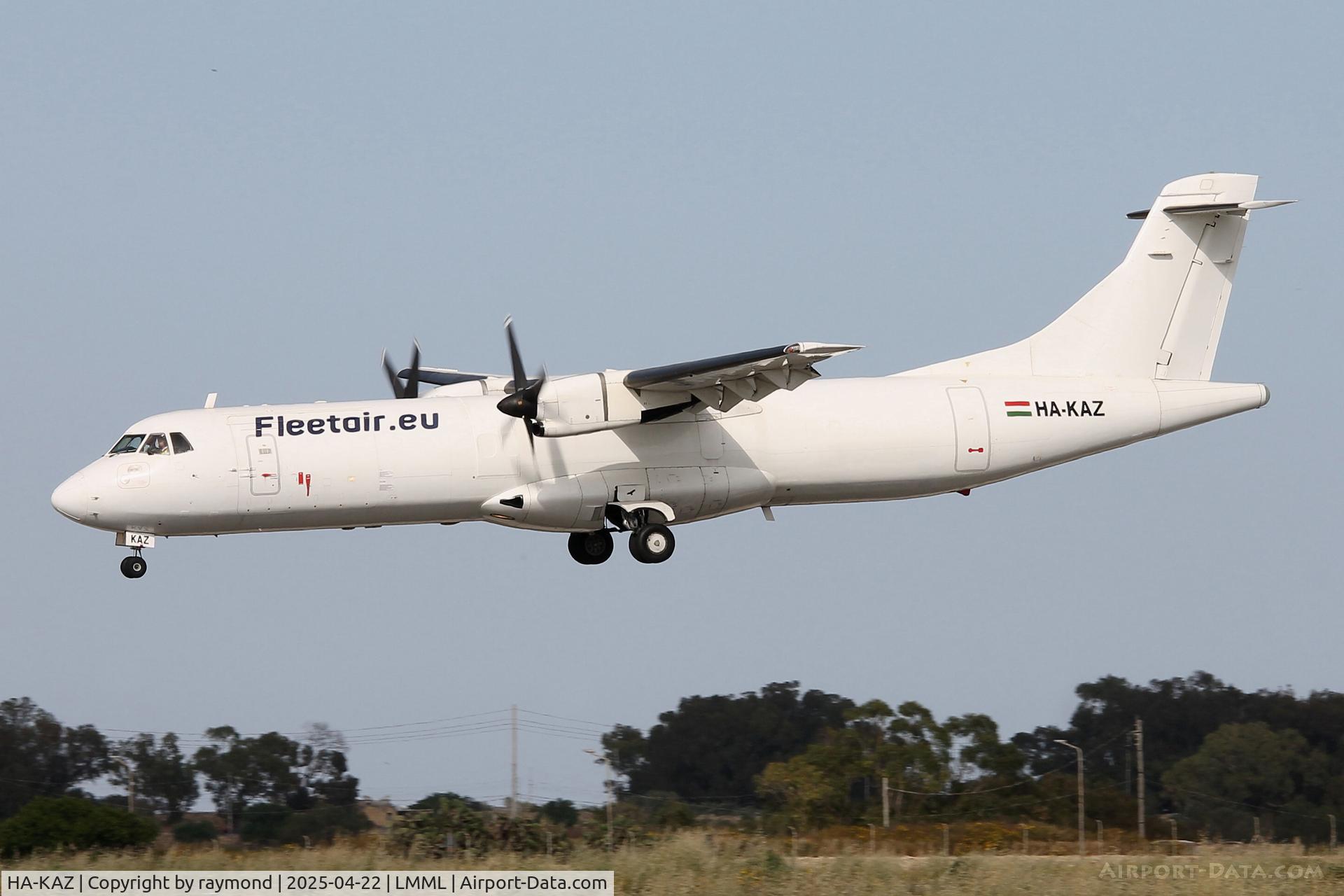 HA-KAZ, 1990 ATR 72-201 C/N 195, ATR 72-201 reg HA-KAZ of Fleet Air International landing in Malta RW31.