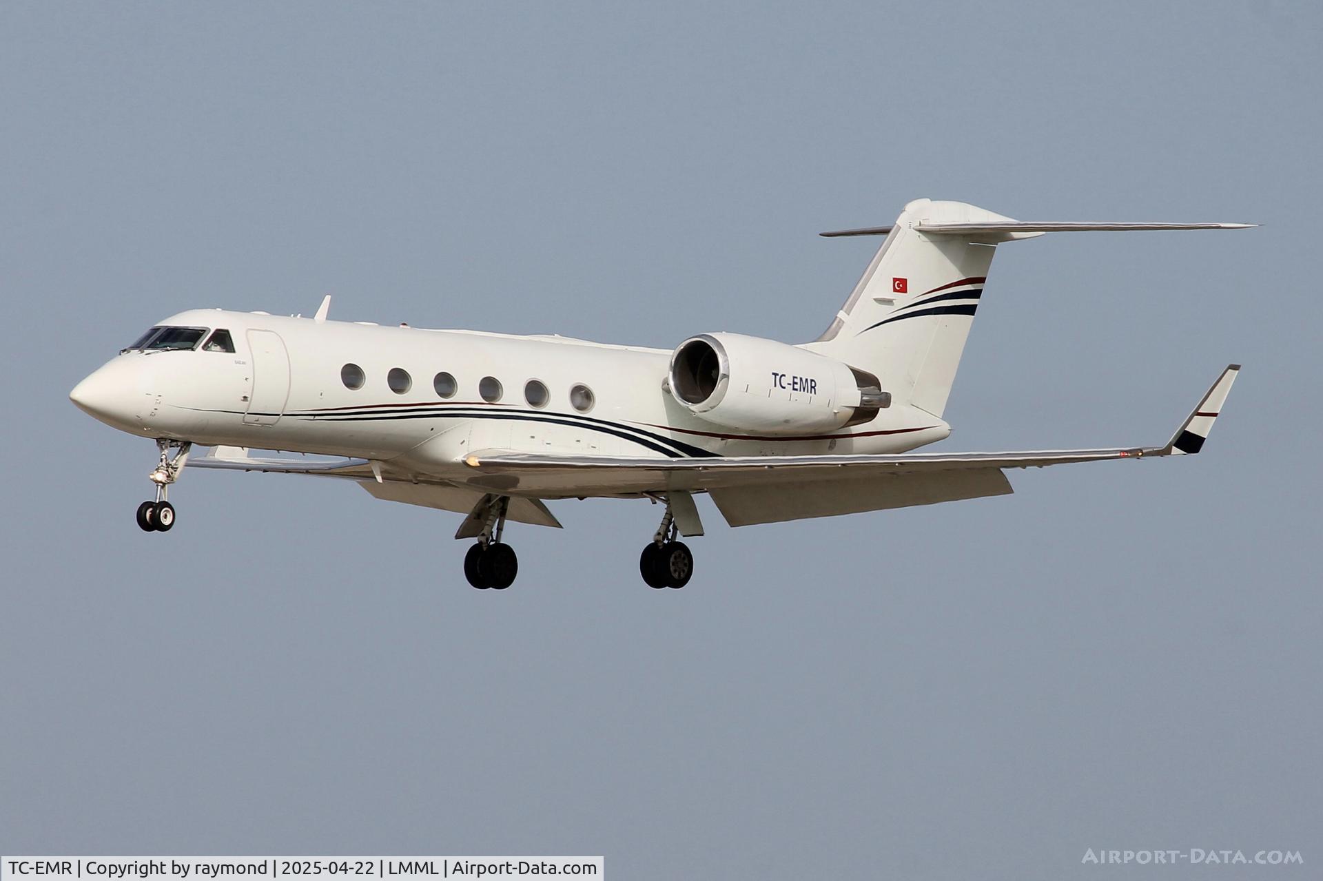 TC-EMR, 2002 Gulfstream Aerospace G-IV (SP) C/N 1481, Gulfstream Aerospace G-IV reg TC-EMR of Zafer Air landing in Malta for fuel stop.
