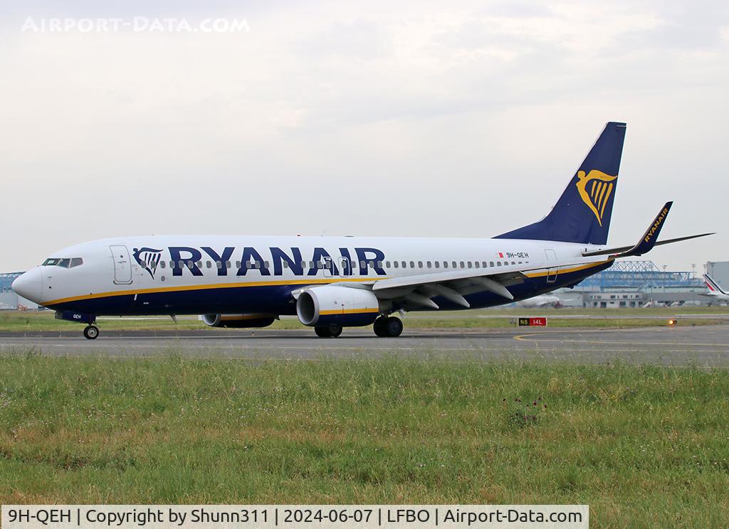 9H-QEH, 2018 Boeing 737-8AS C/N 44823, Taxiing to the Terminal...