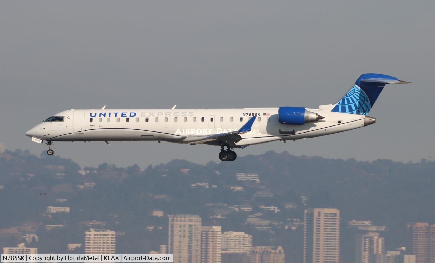 N785SK, 2009 Bombardier CRJ-700 (CL-600-2C10) Regional Jet C/N 10285, SKW/UE CR7 zx rno-lax