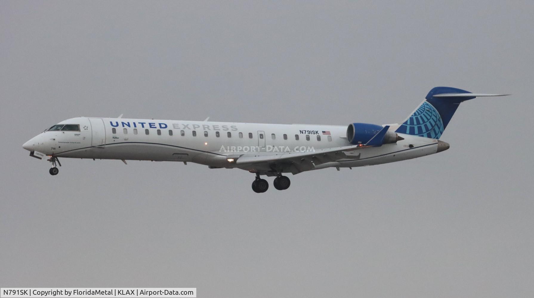 N791SK, 2009 Bombardier CRJ-700 (CL-600-2C10) Regional Jet C/N 10293, SKW/UE CR7 nc zx sbp-lax