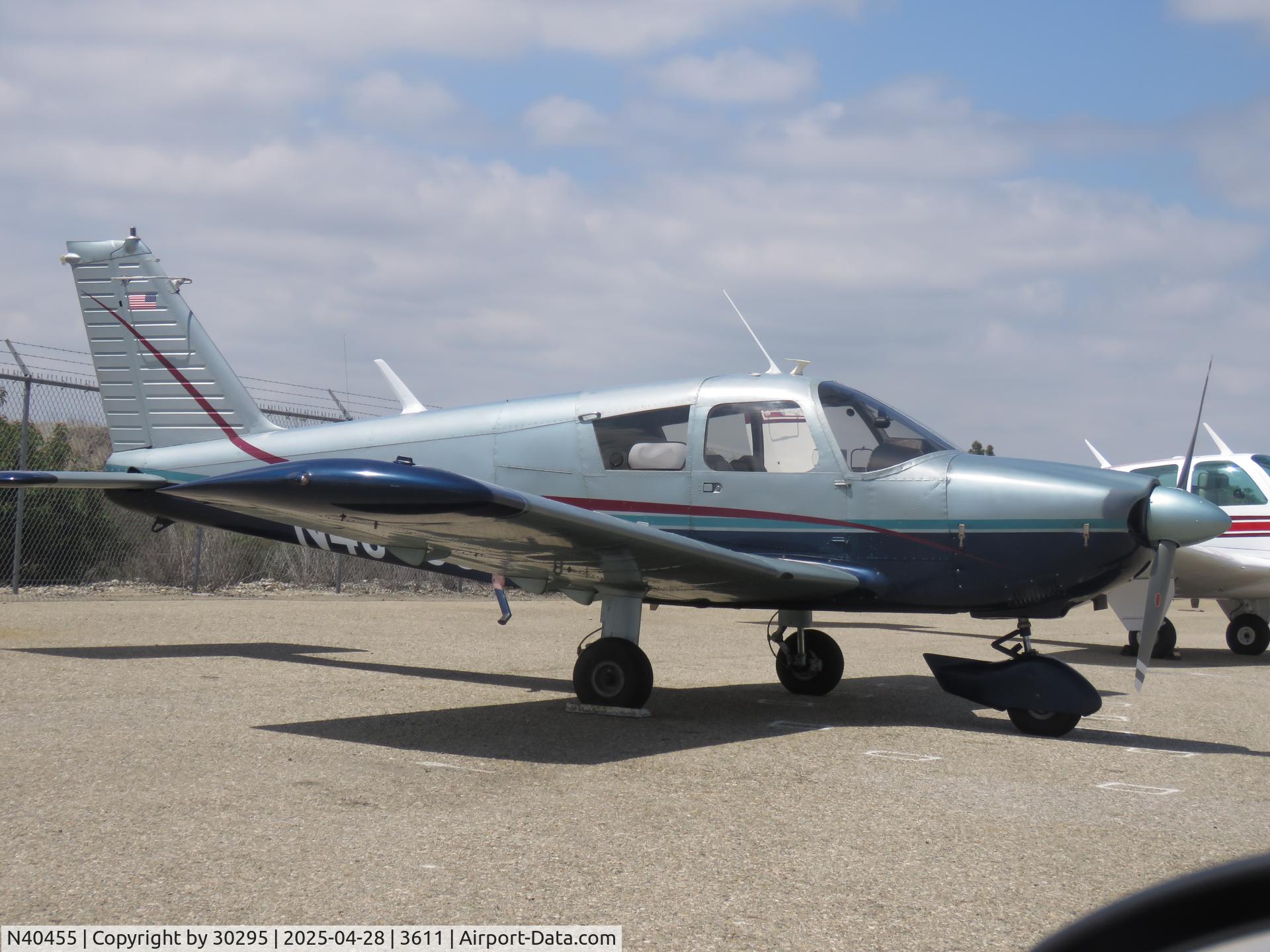 N40455, 1966 Piper PA-28-235 C/N 28-10785, Parked