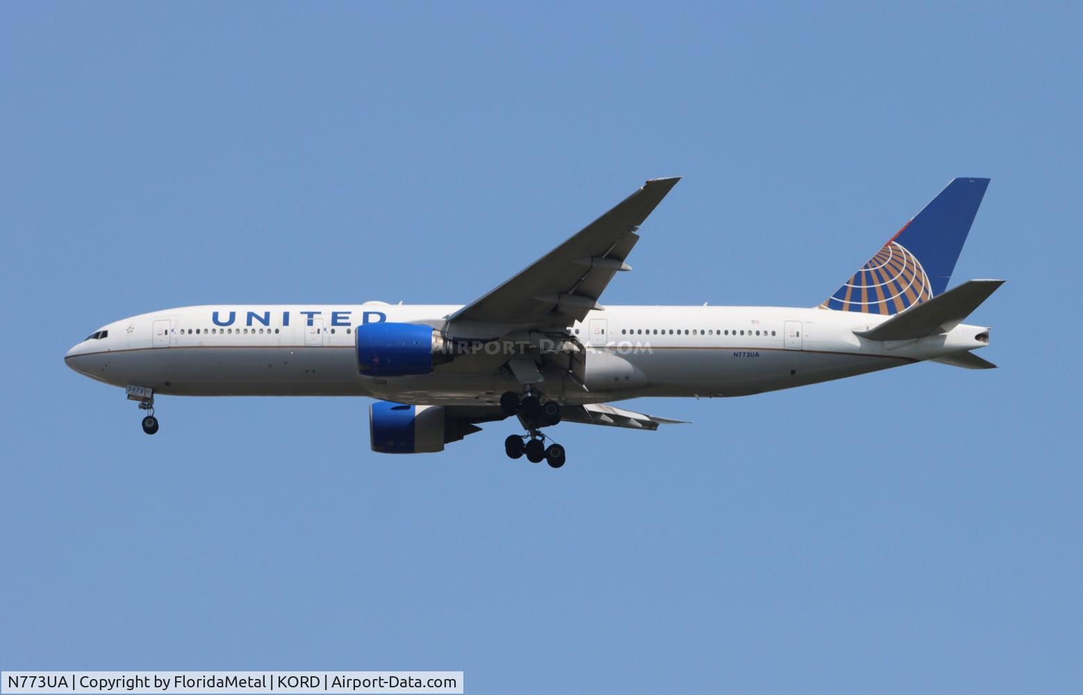 N773UA, 1995 Boeing 777-222 C/N 26929, UAL 772 oc zx den-ord