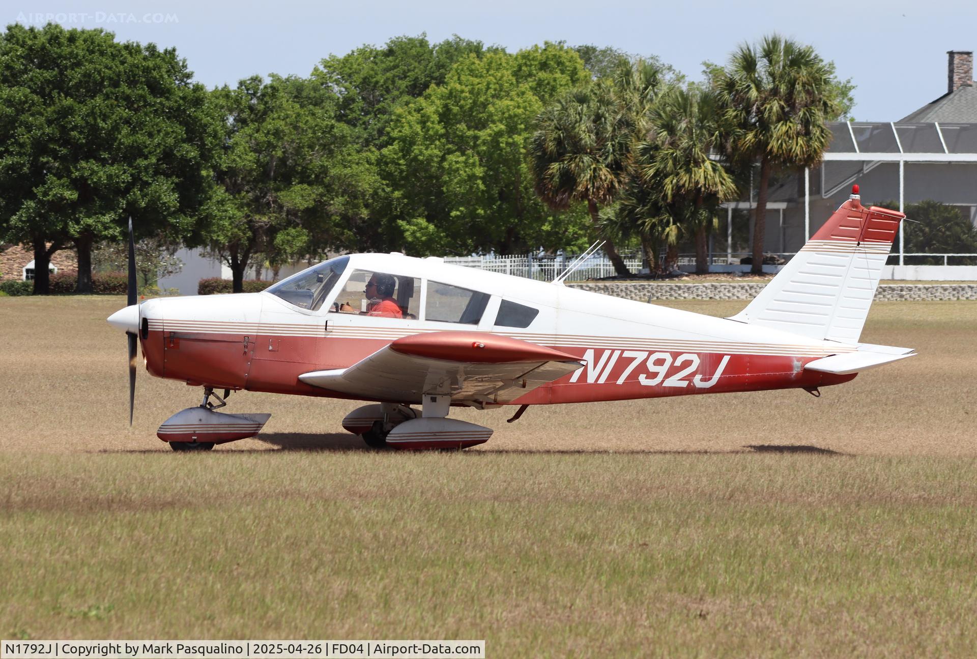 N1792J, 1968 Piper PA-28-140 C/N 28-24218, Piper PA-28-140