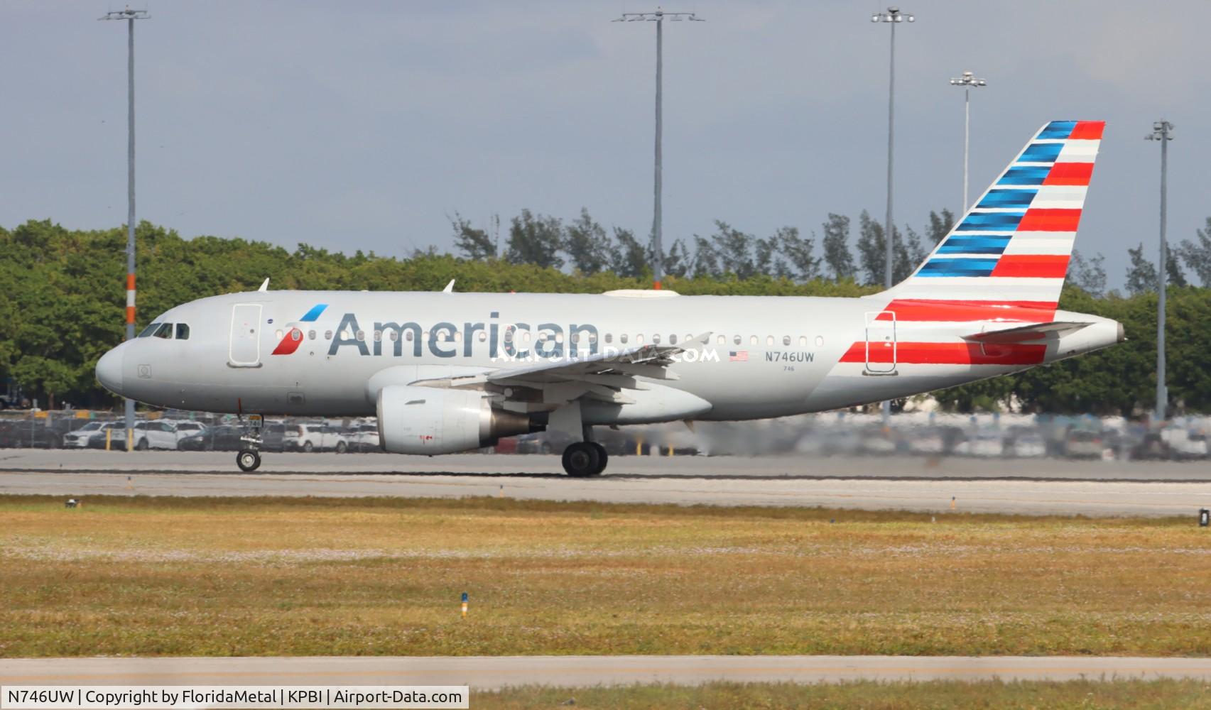 N746UW, 2000 Airbus A319-112 C/N 1297, AAL A319 zx pbi-dca
