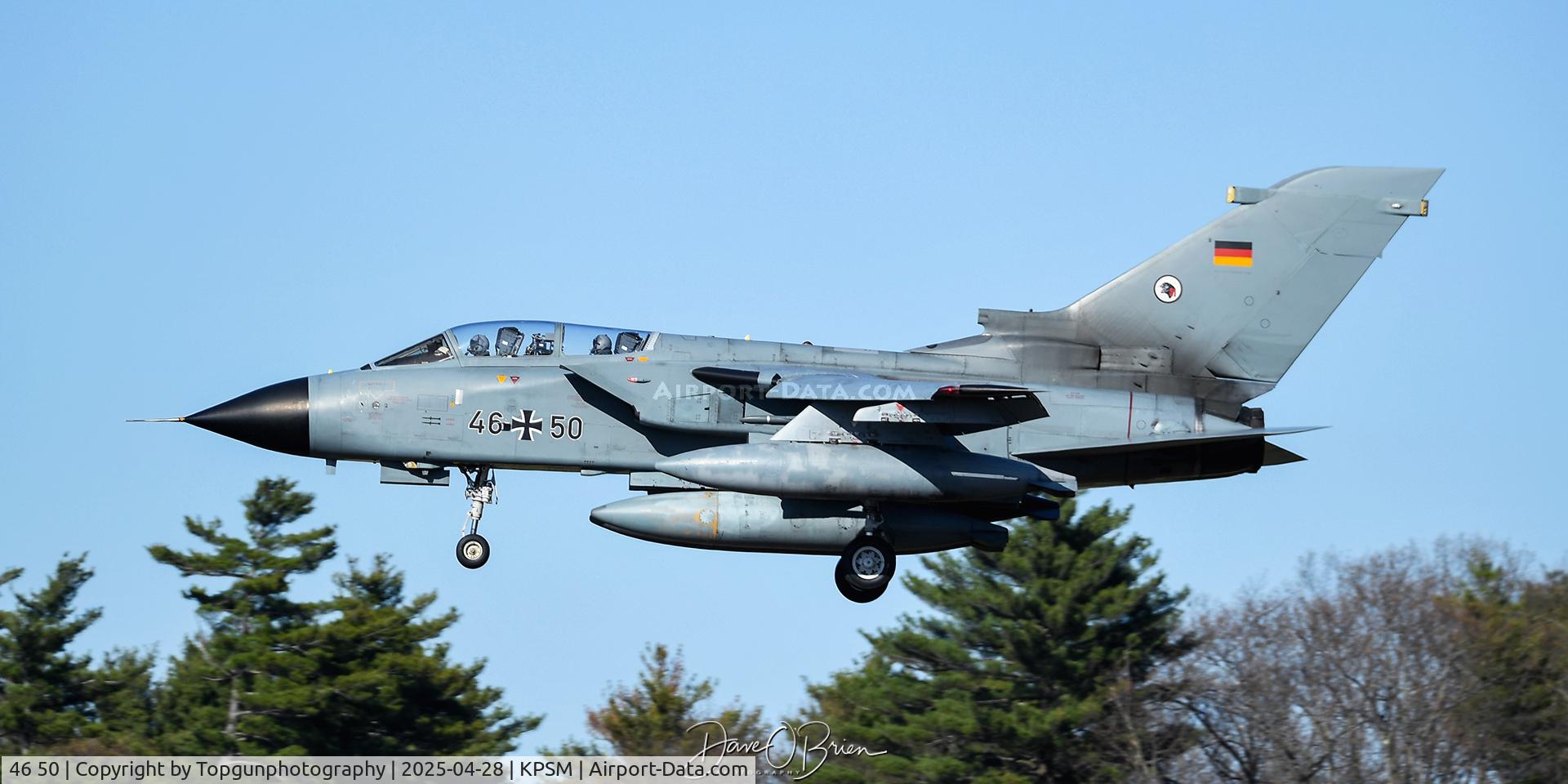 46 50, Panavia Tornado ECR C/N 887/GS283/4350, landing RW34