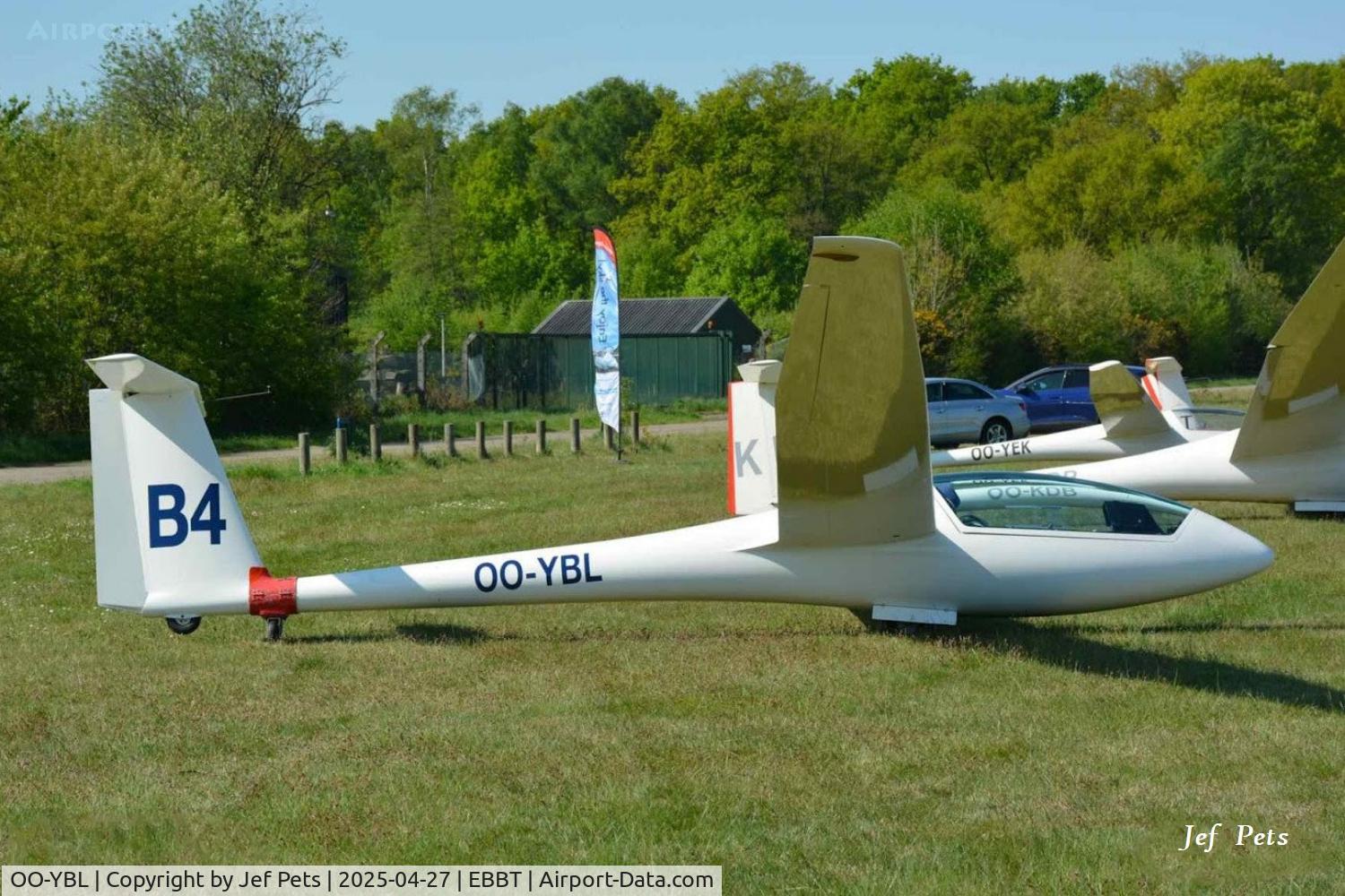 OO-YBL, Rolladen-Schneider LS-4b C/N 4892, At Brasschaat.