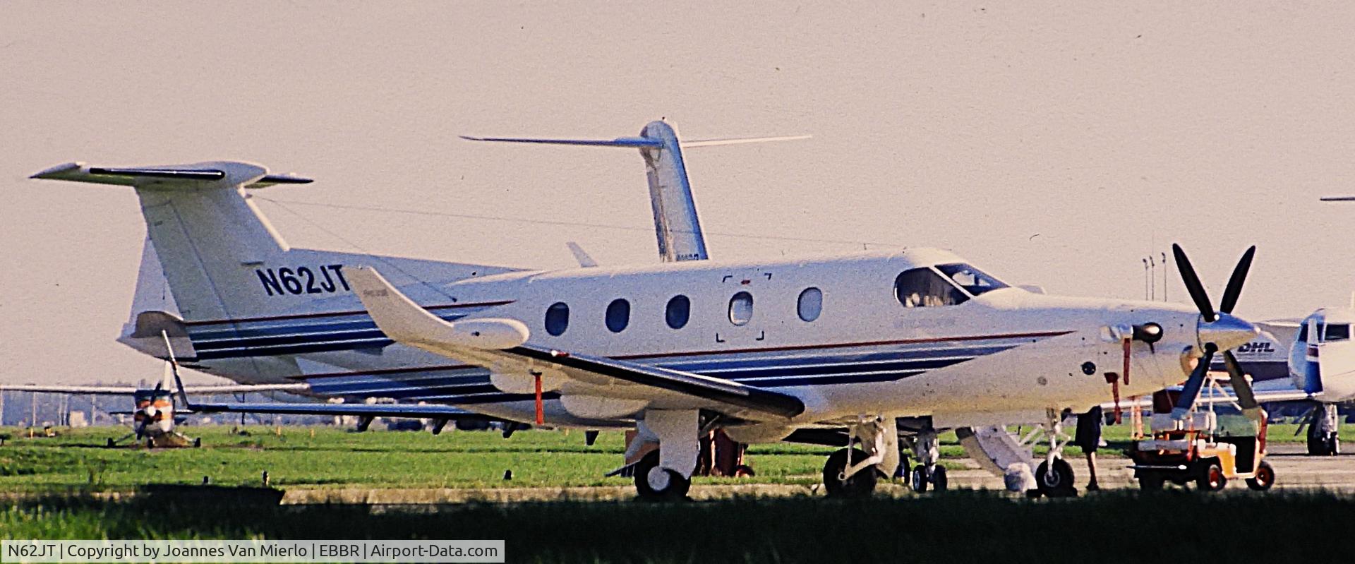 N62JT, 1994 Pilatus PC-12/45 C/N 107, ex-slide