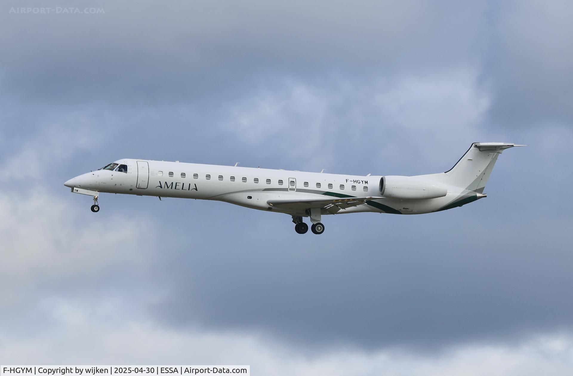 F-HGYM, 2002 Embraer ERJ-145(LR) C/N 145548, Rwy 01L