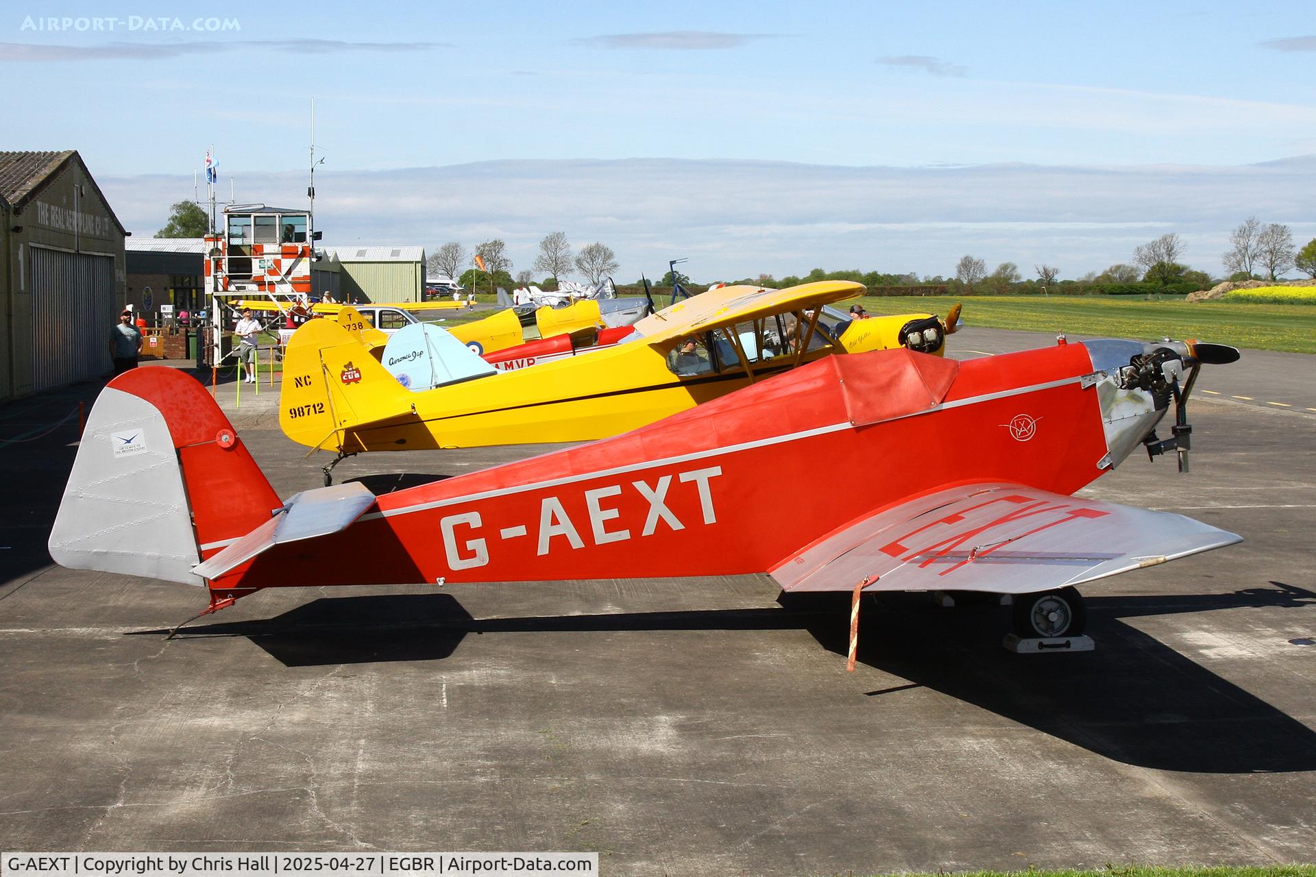 G-AEXT, 1937 Dart Kitten II C/N 123, Breighton - EGBR