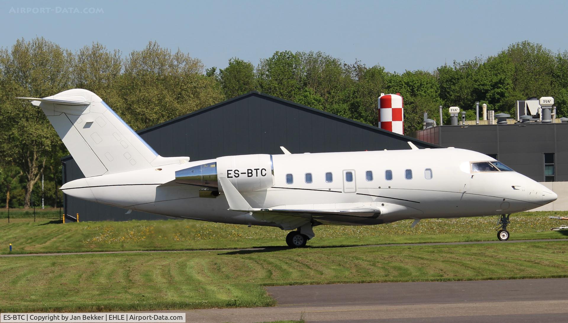 ES-BTC, Bombardier CL-600-2B16 Challenger 605 C/N 5722, Arrivved Lelystad Airport for a new livery by Satys