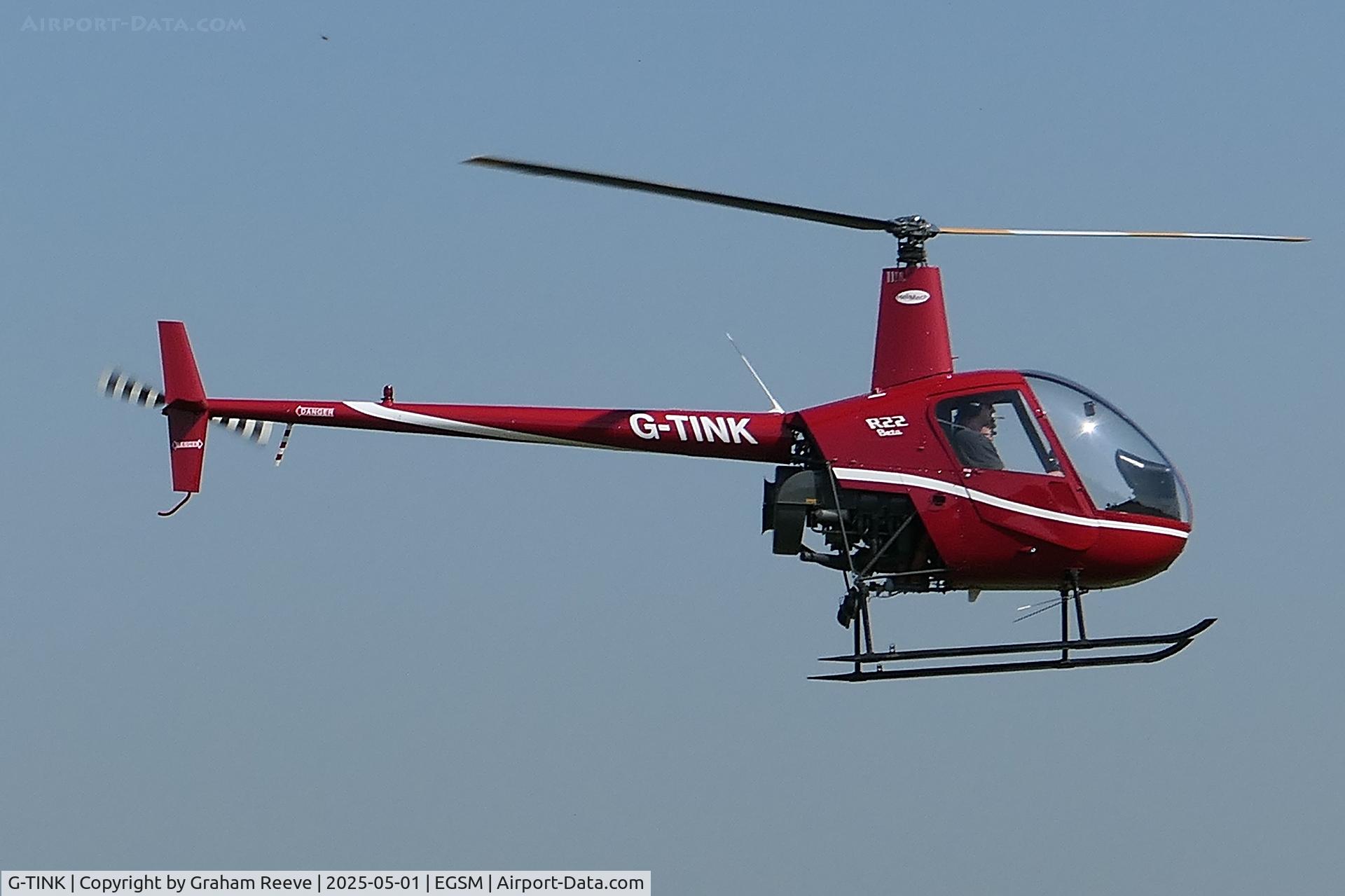 G-TINK, 1988 Robinson R22 Beta C/N 0937, Departing from Beccles.