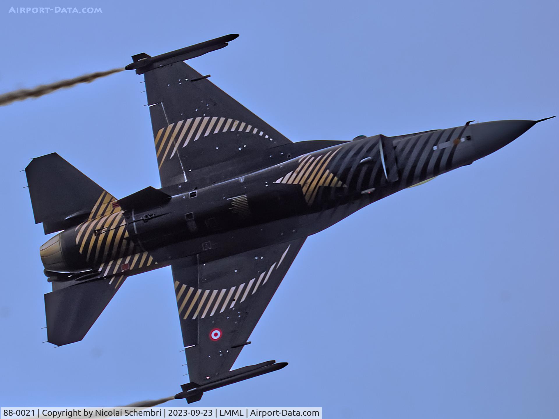 88-0021, TAI (Turkish Aerospace Industries) F-16C Fighting Falcon C/N 4R-23, Flying display at the Malta International Airshow 2023.