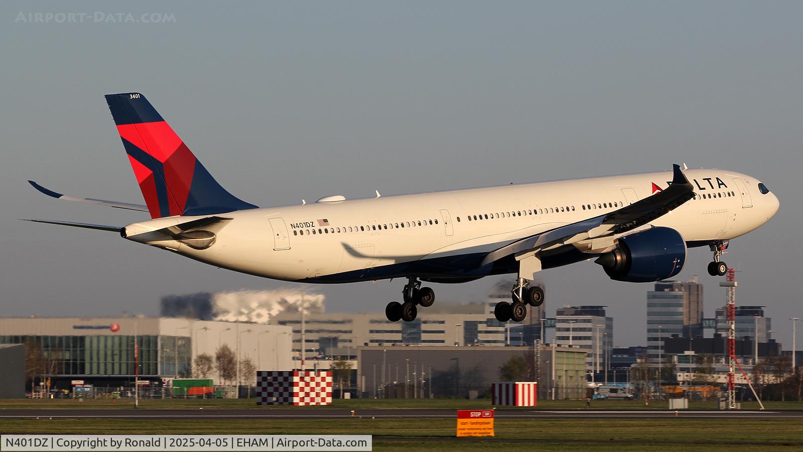 N401DZ, Airbus A330-941 C/N 1915, at eham