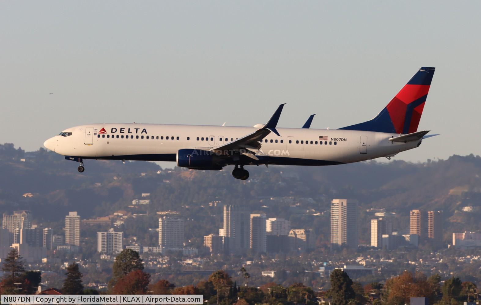 N807DN, 2013 Boeing 737-932/ER C/N 31921, DAL 739 zx sea-lax
