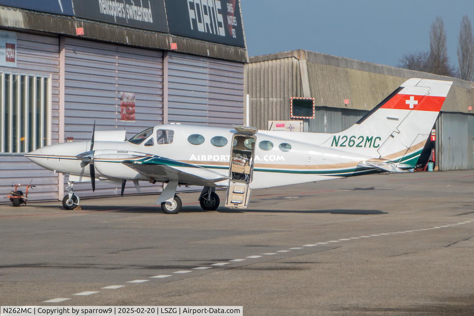 N262MC, 1976 Cessna 421C Golden Eagle C/N 421C0140, For maintenance