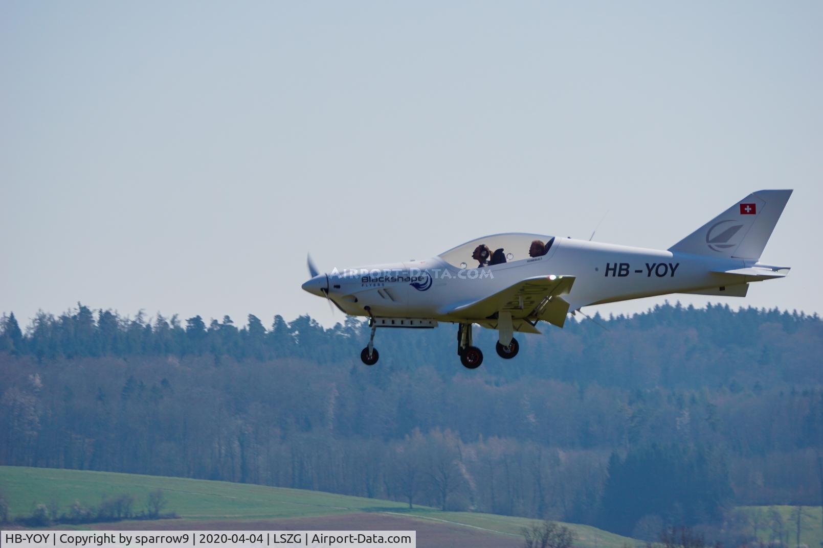 HB-YOY, 2018 Blackshape Prime 100 C/N 53, Landing runway 06