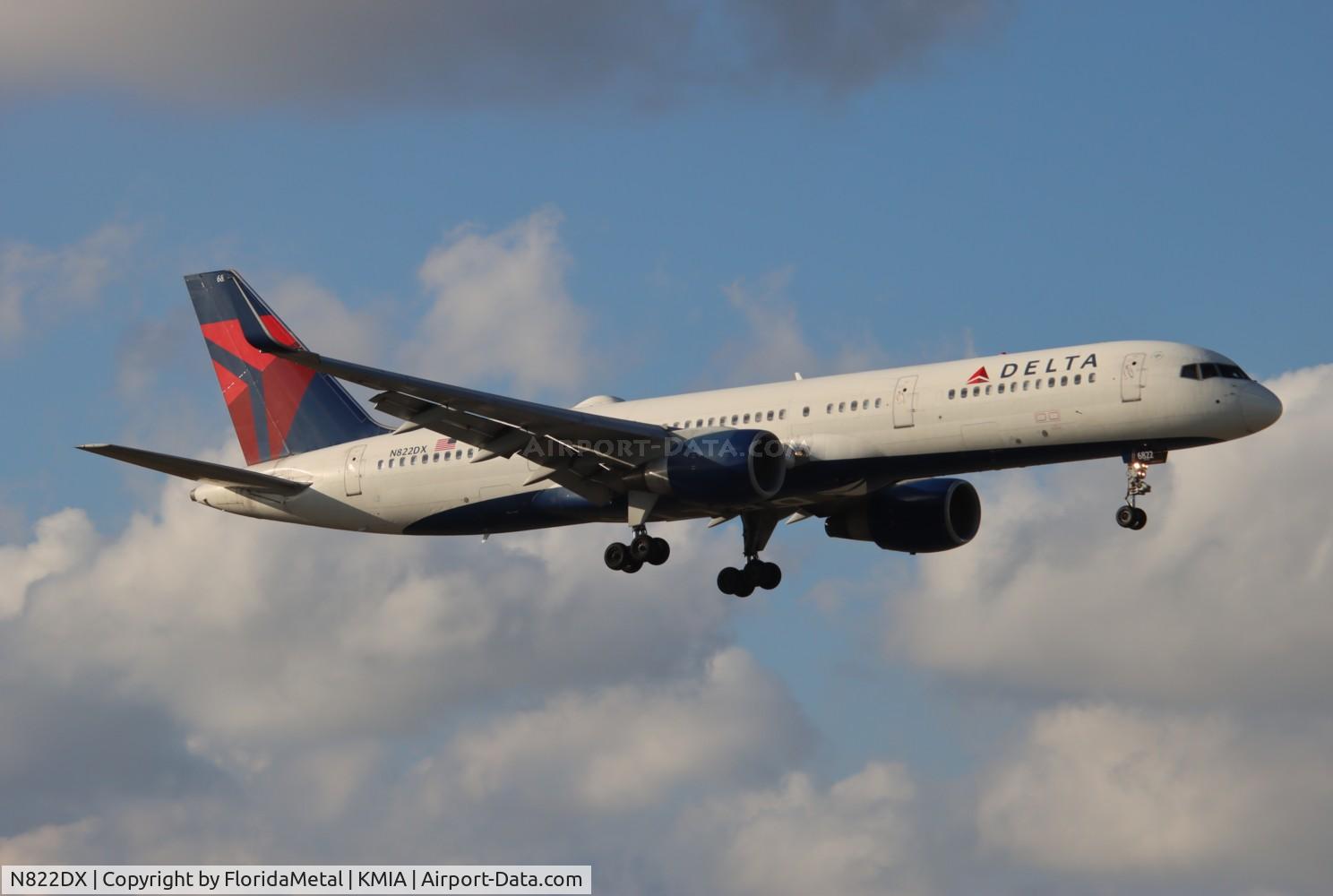 N822DX, Boeing 757-26D C/N 33966, DAL 752 zx atl-mia