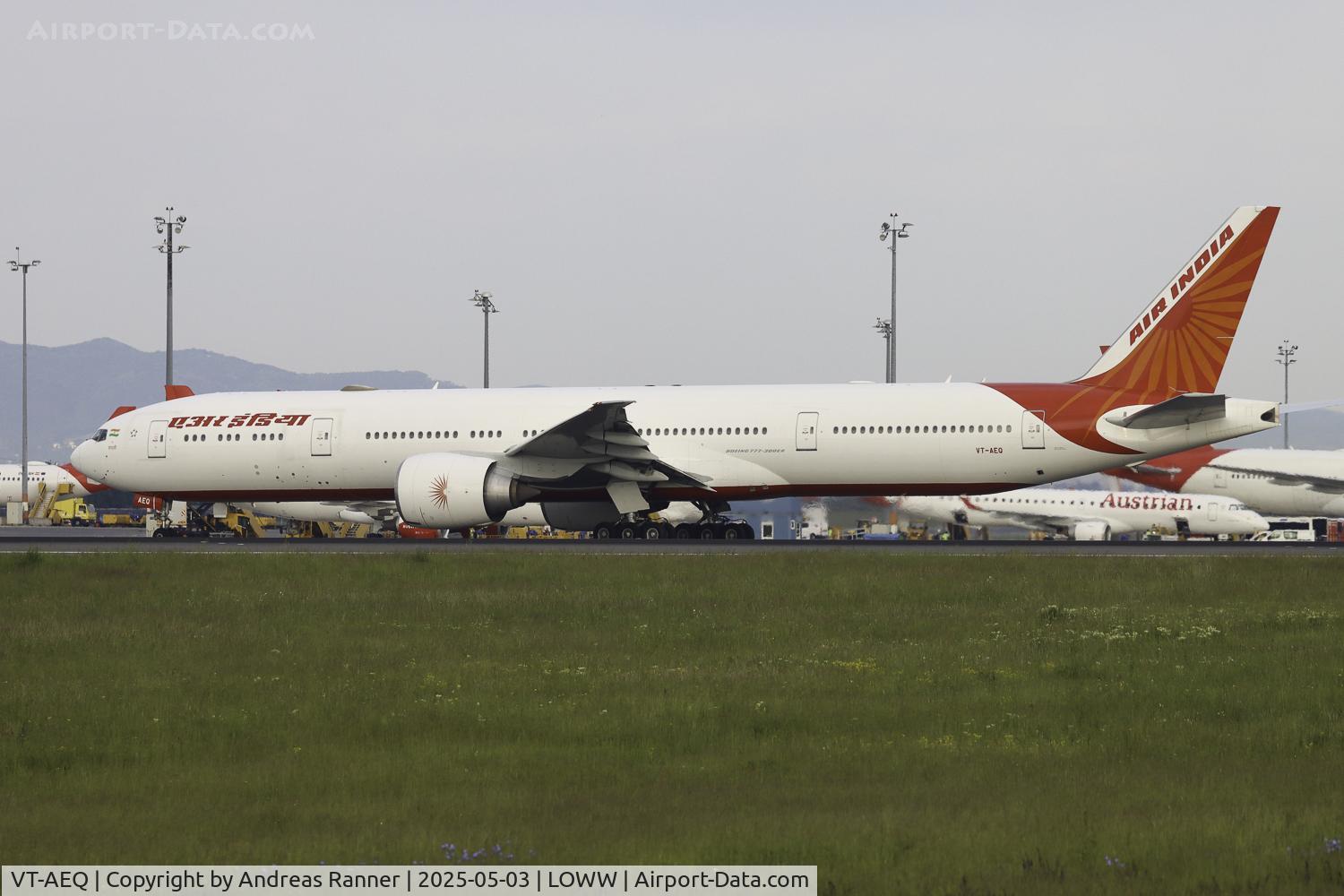 VT-AEQ, 2013 Boeing B-777-3FX C/N 39690, Air India Boeing 777