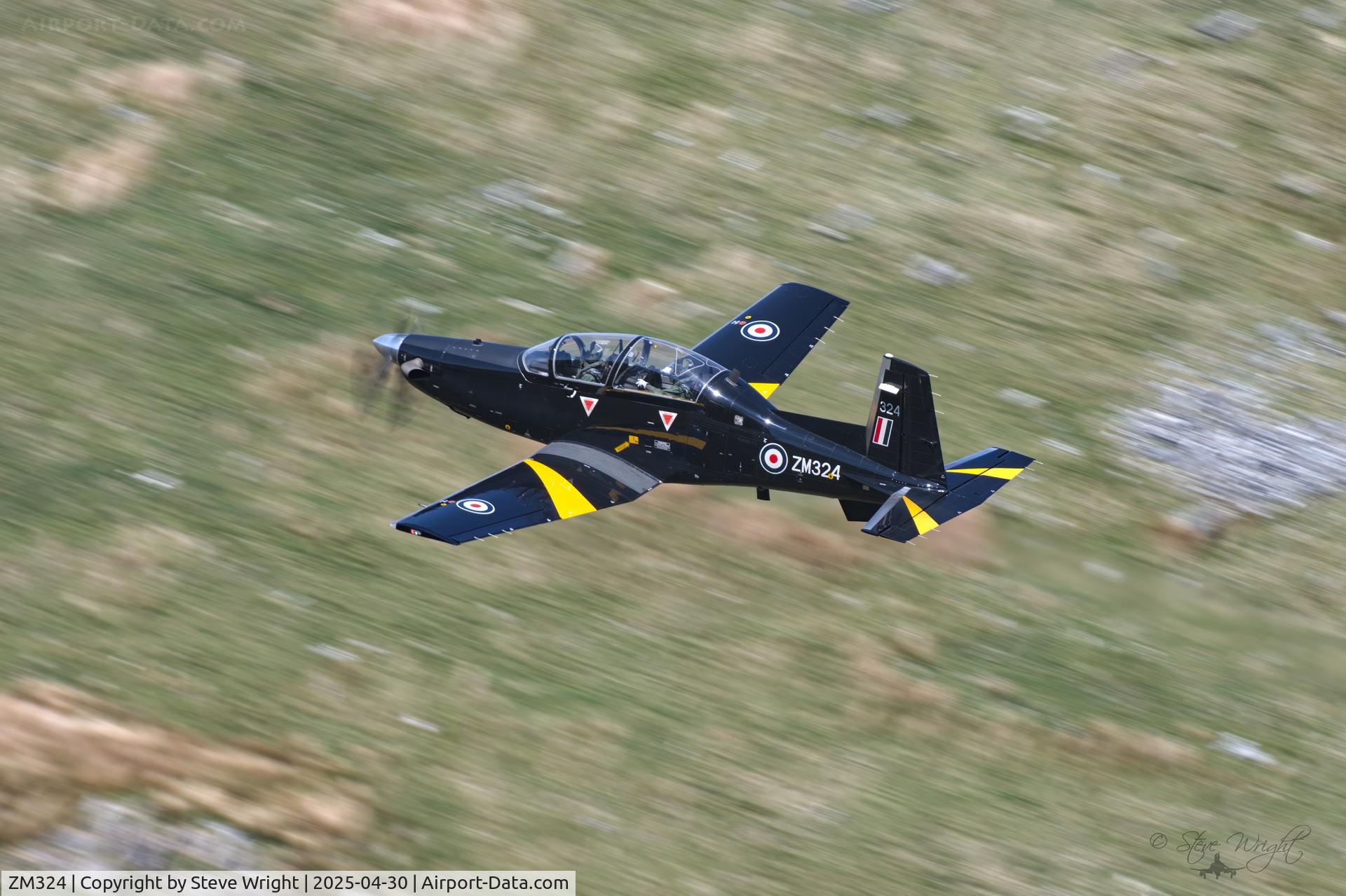 ZM324, 2017 Beechcraft T-6C Texan T.1 C/N PM-111, Bwlch Oerdrws, Mach Loop. Cymru. UK