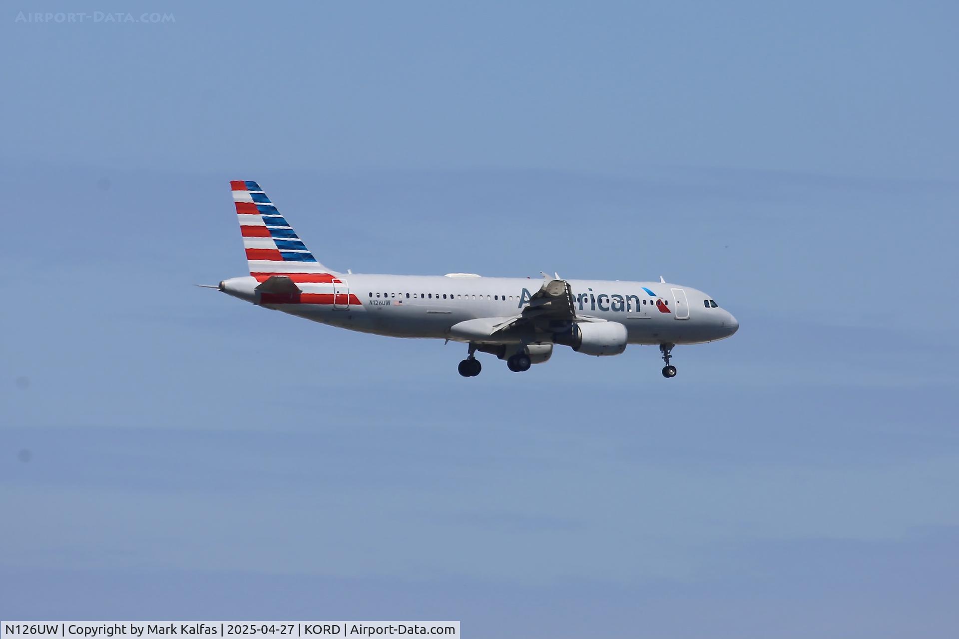 N126UW, 2009 Airbus A320-214 C/N 4149, A320 American Airlines Airbus A320-214 N126UW, 10C approach KORD