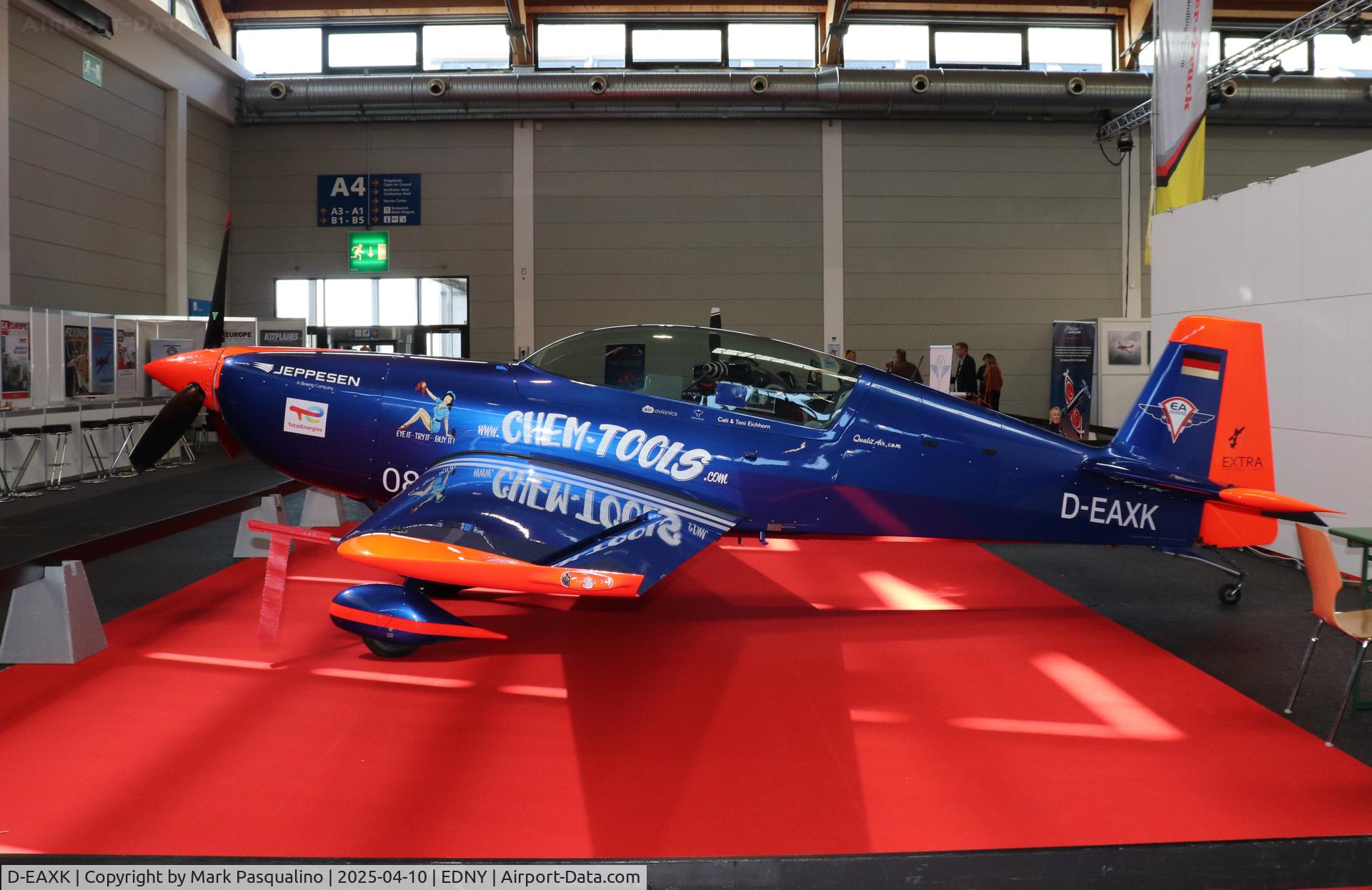 D-EAXK, Extra EA-330LT C/N LT019, Extra EA-330LT